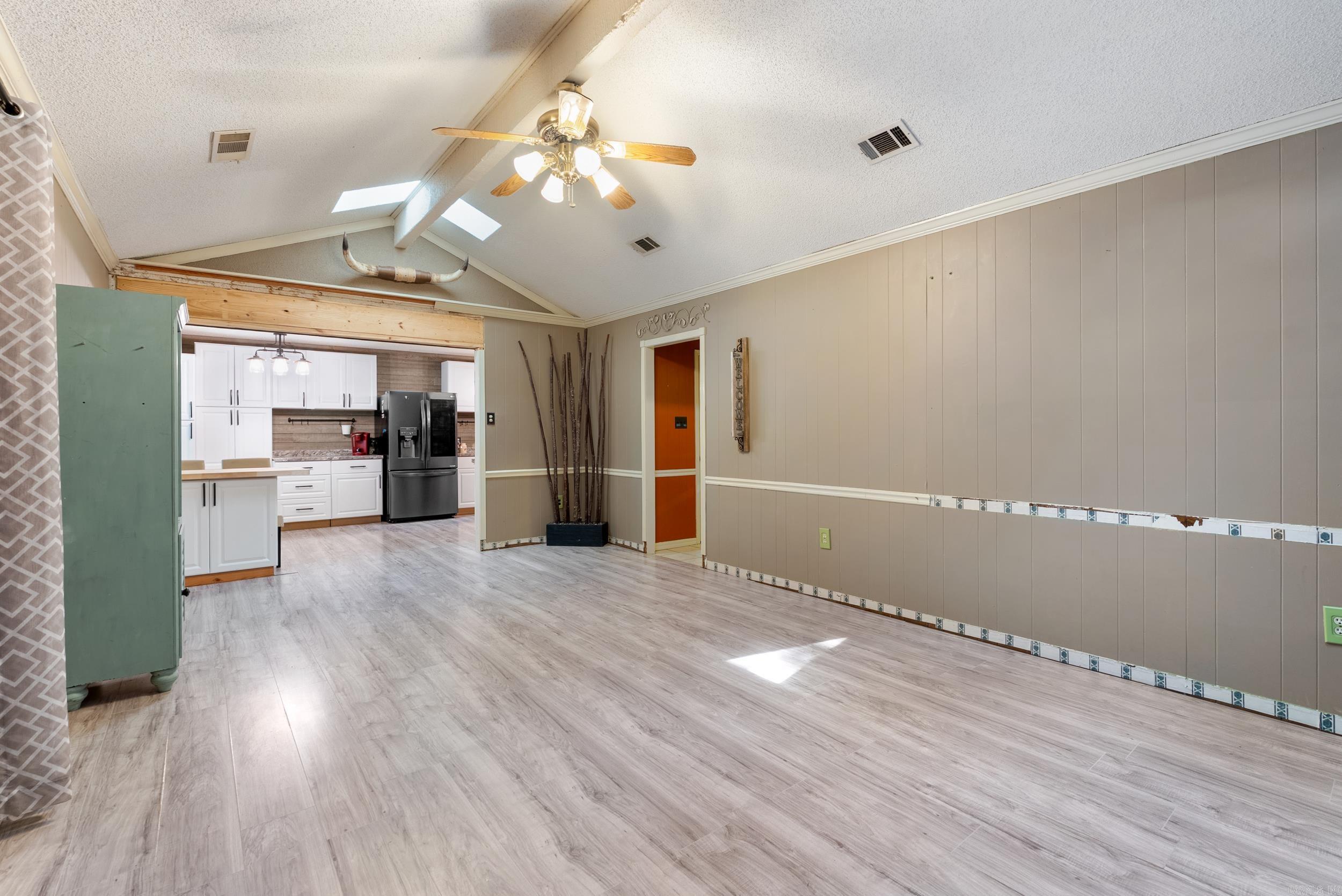OAK FORREST - Residential