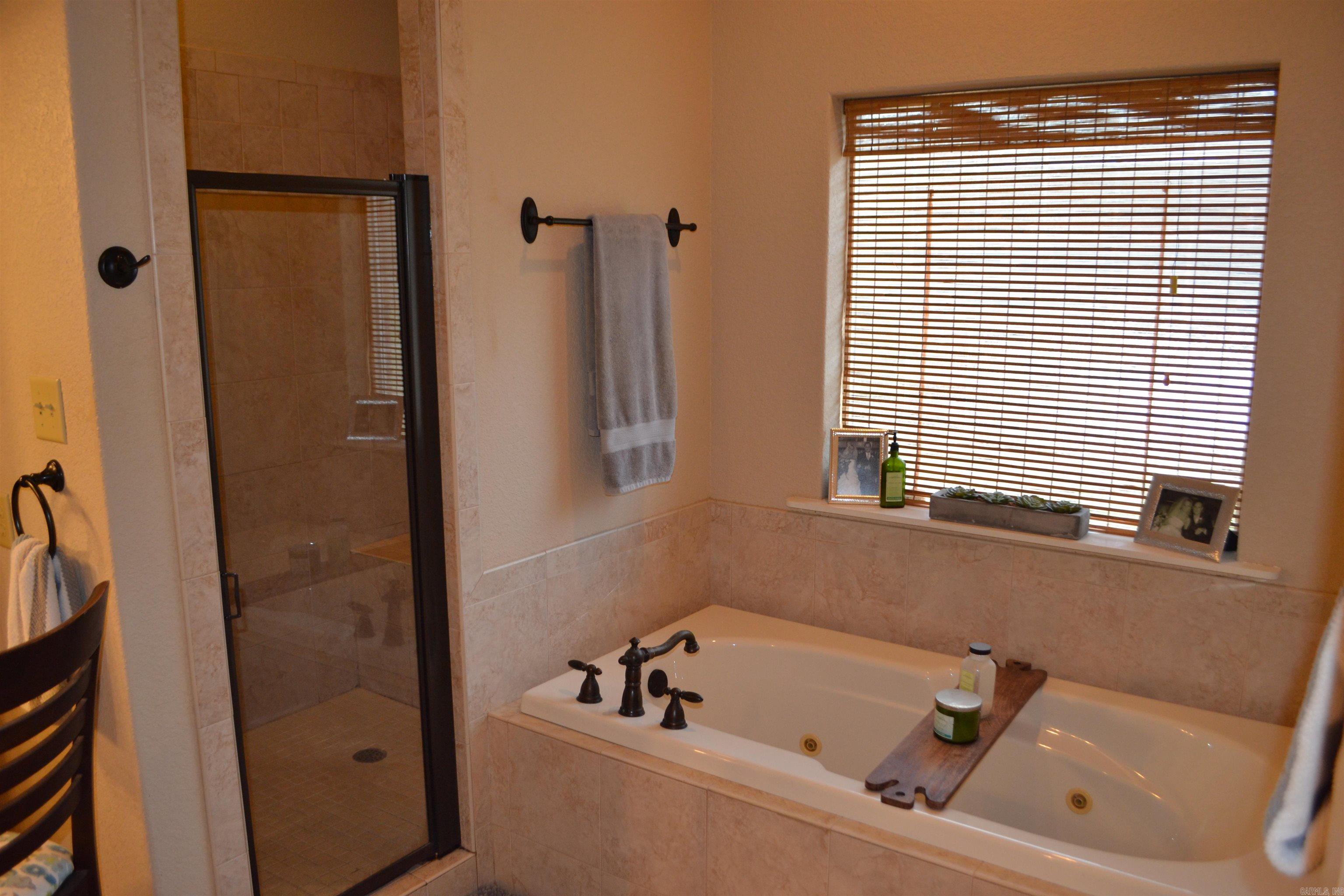 VALLEYRIDGE ESTATES ADD TO EASTG - Residential