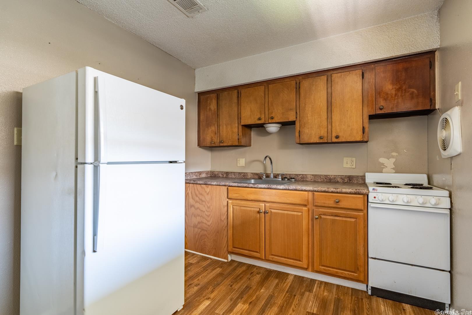 Tomlinson - Residential Lease