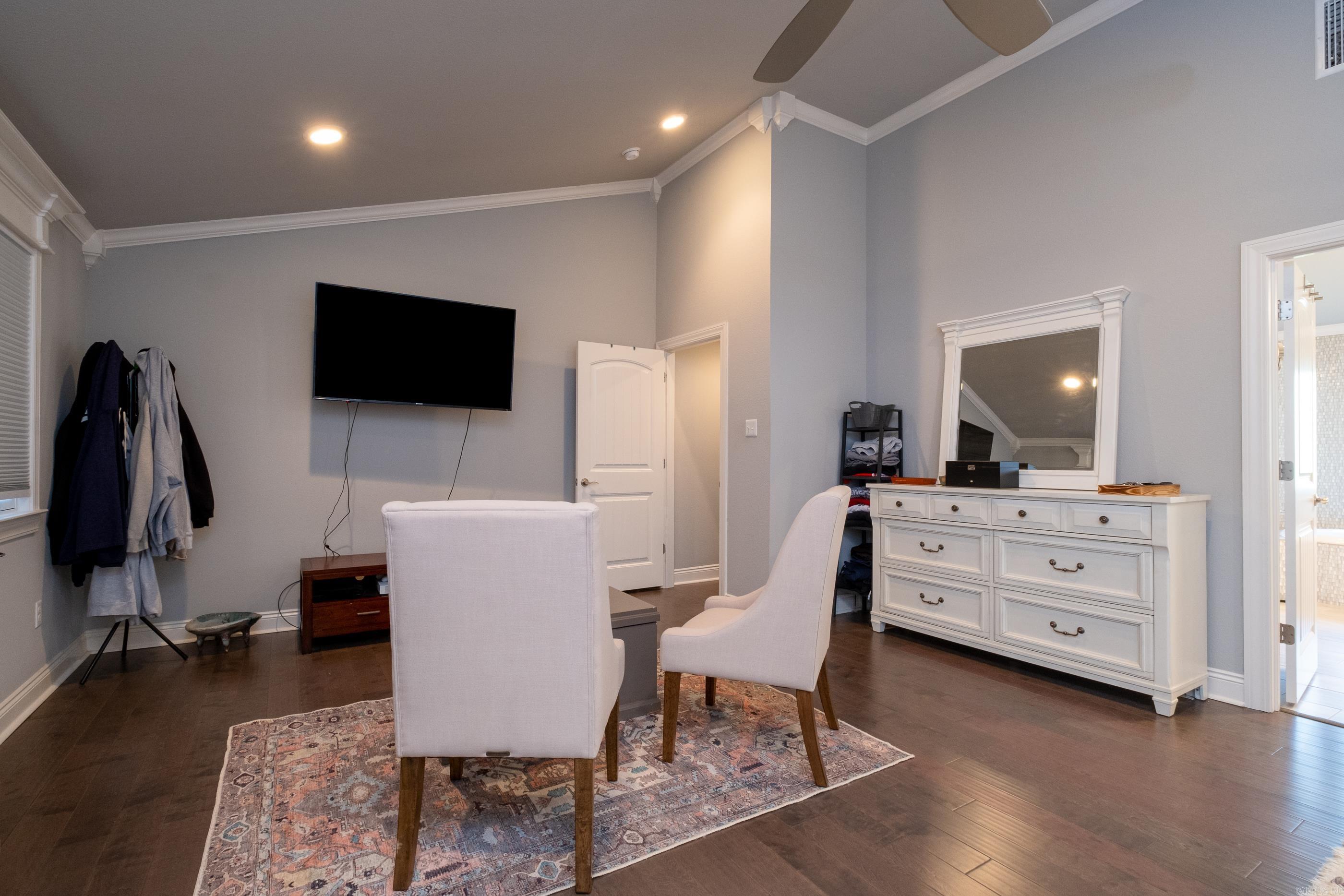 KINGWOOD PLACE - Residential