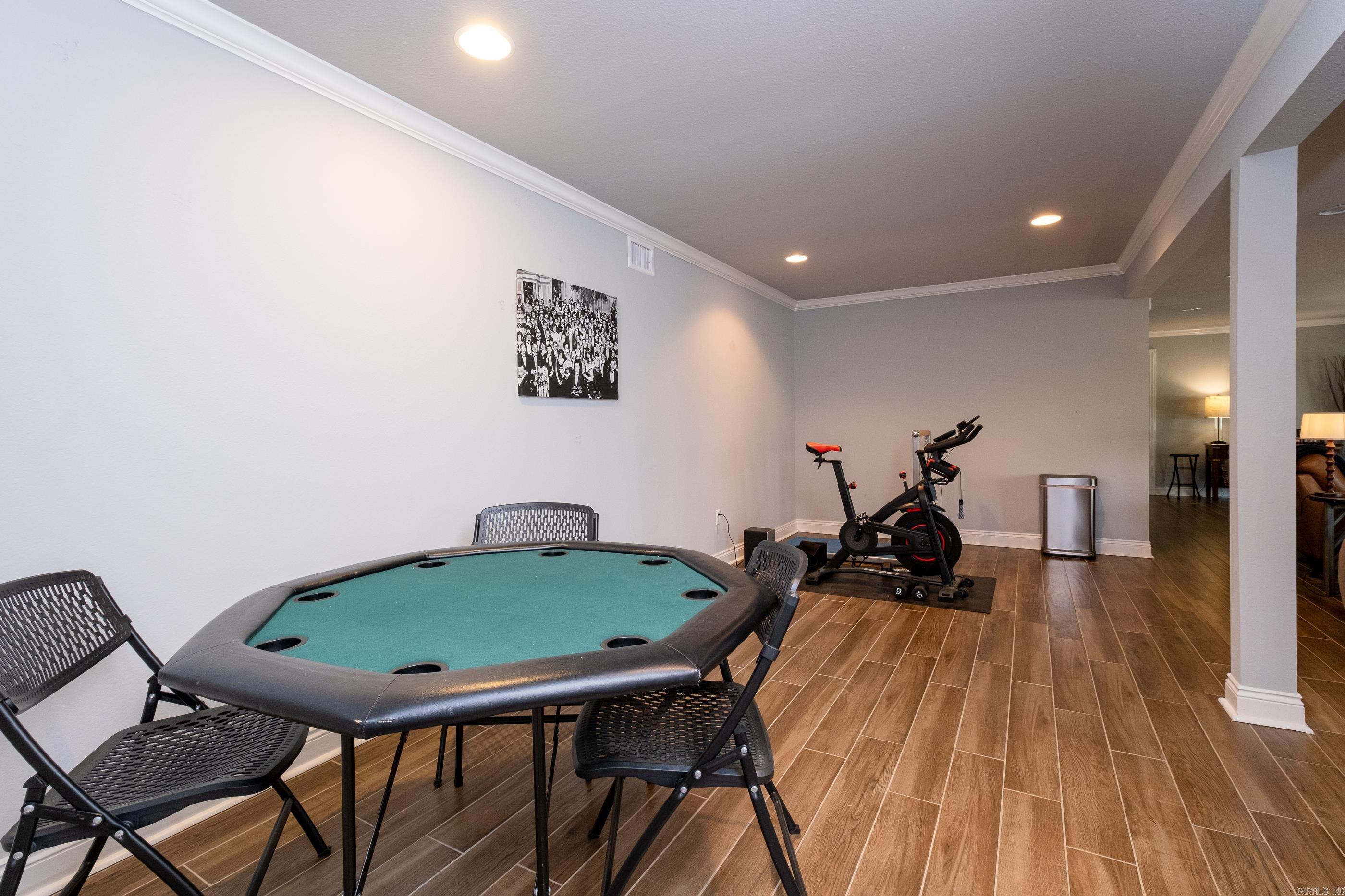 KINGWOOD PLACE - Residential