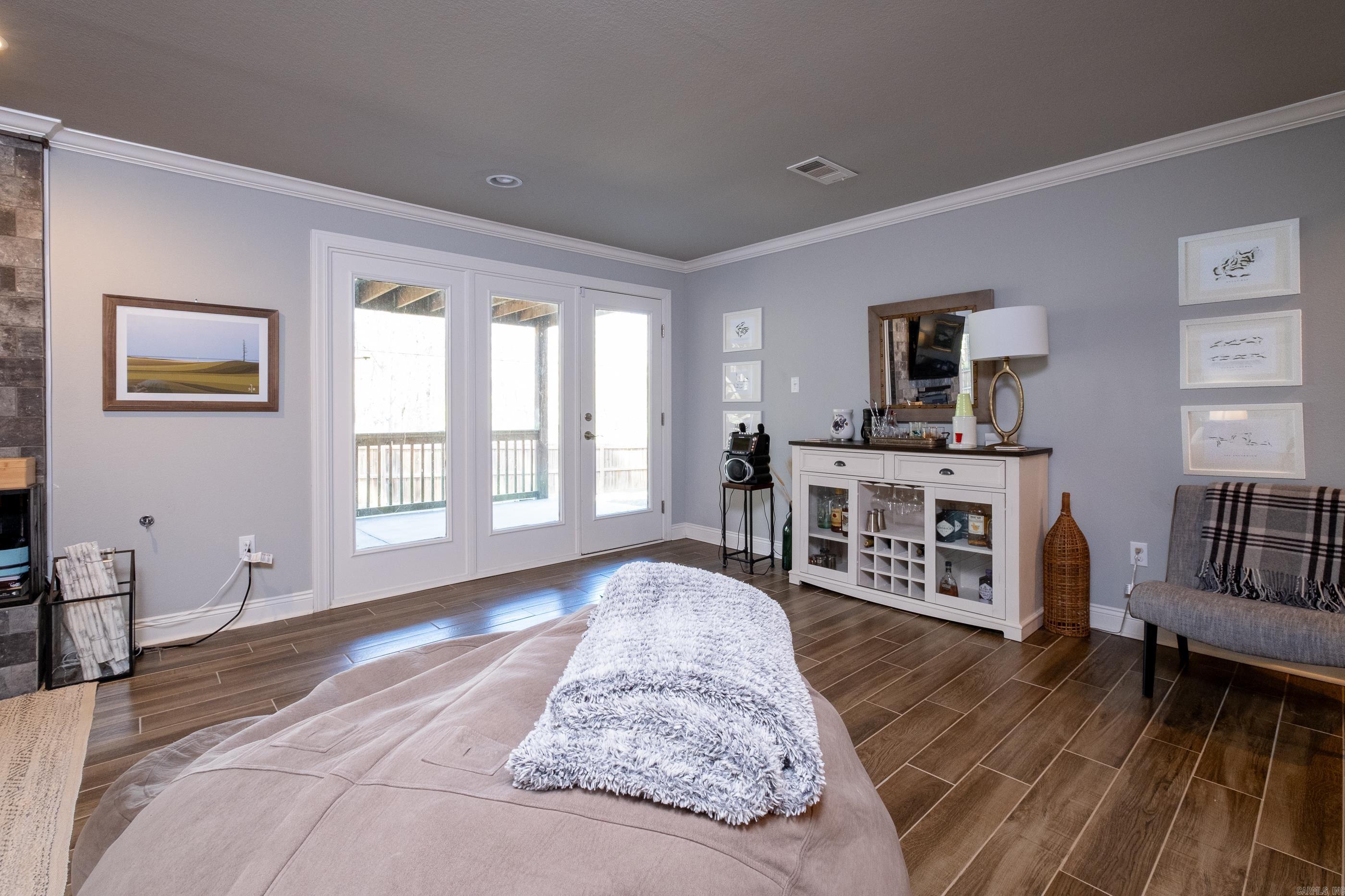 KINGWOOD PLACE - Residential