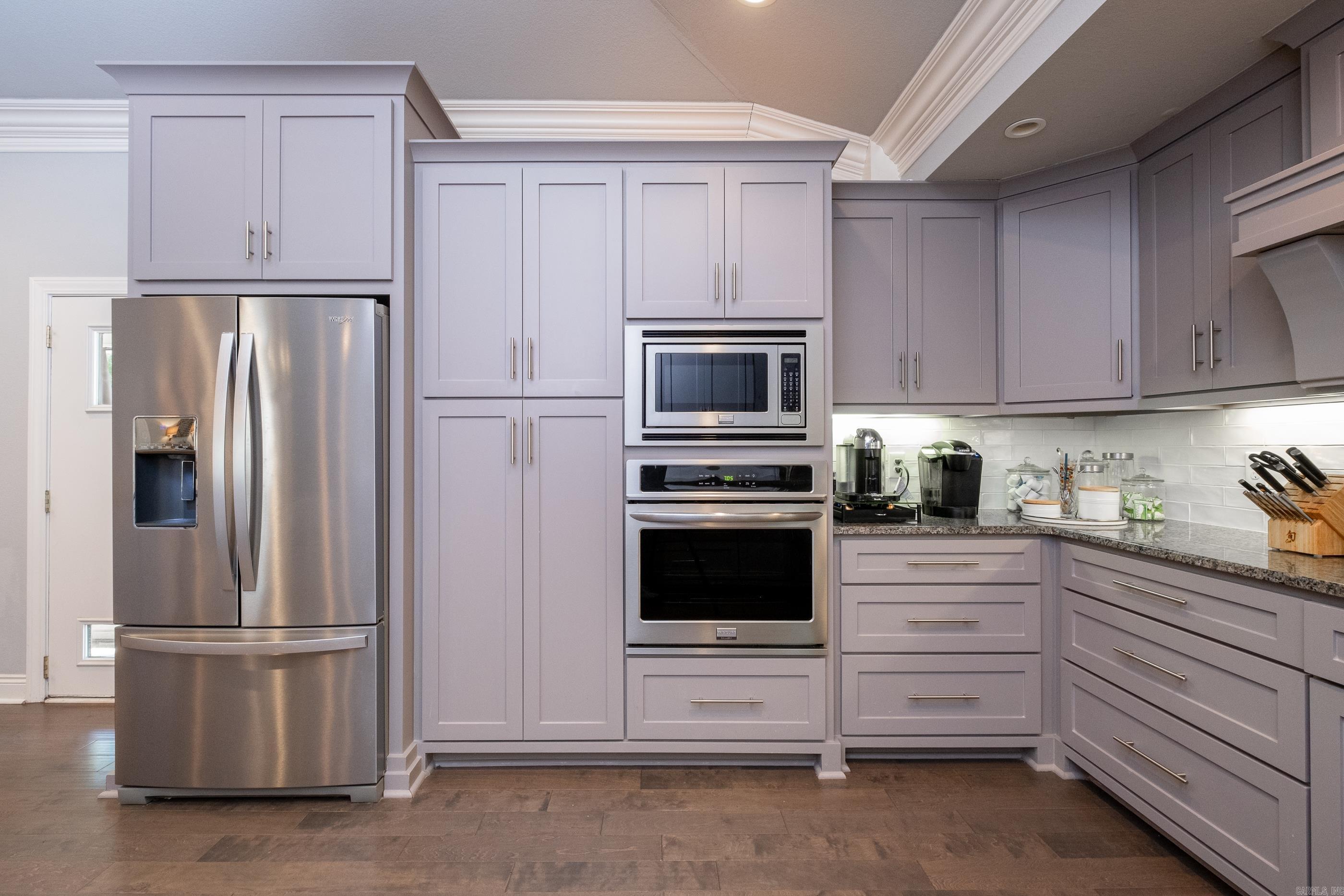 KINGWOOD PLACE - Residential