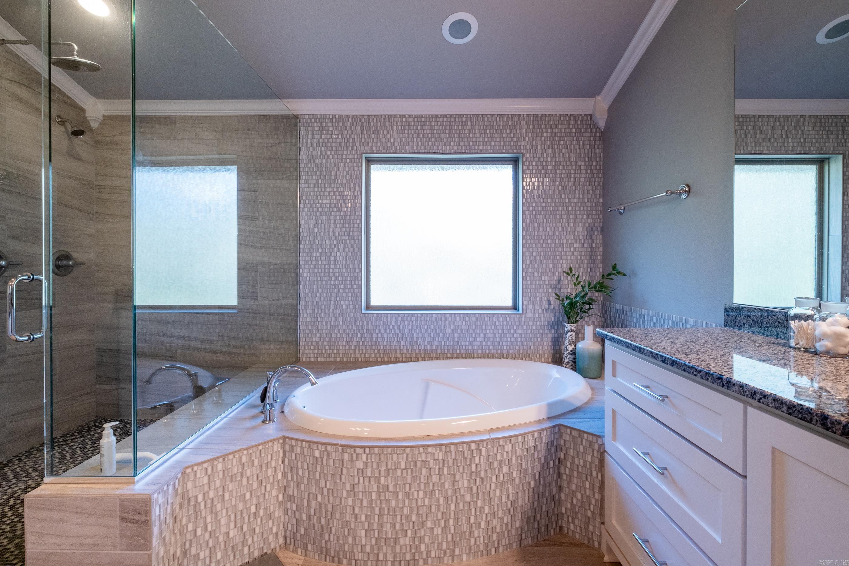 KINGWOOD PLACE - Residential