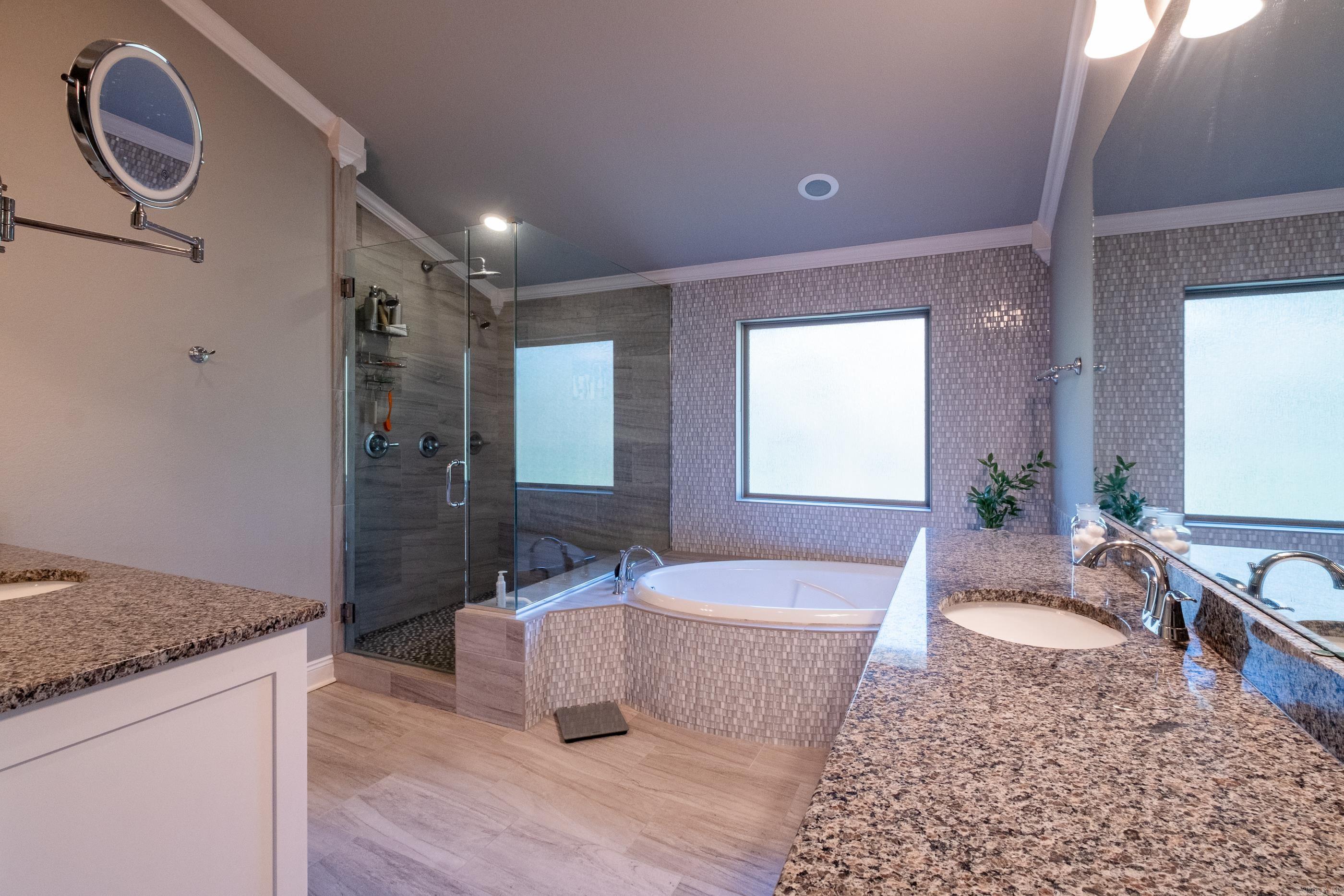 KINGWOOD PLACE - Residential