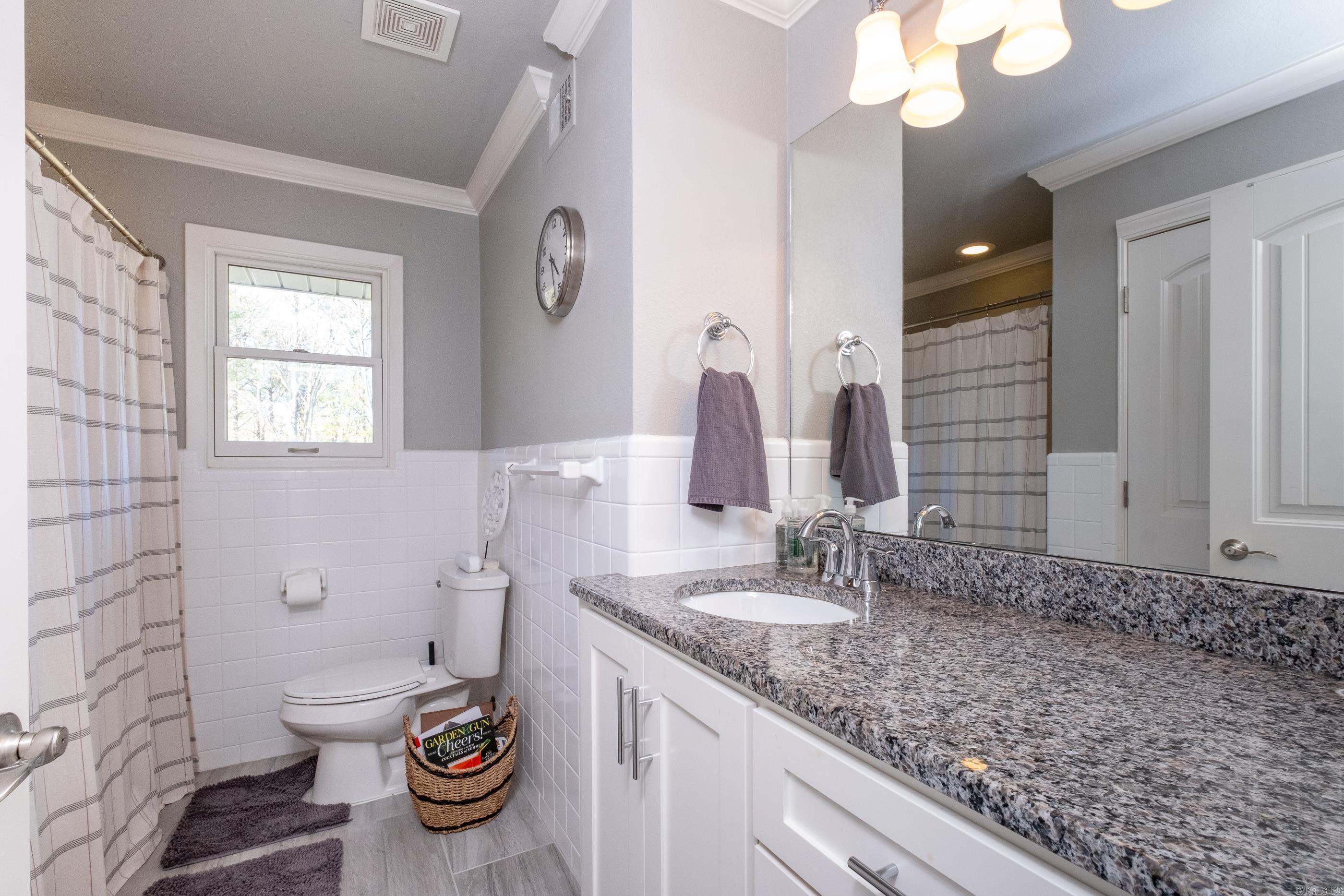 KINGWOOD PLACE - Residential