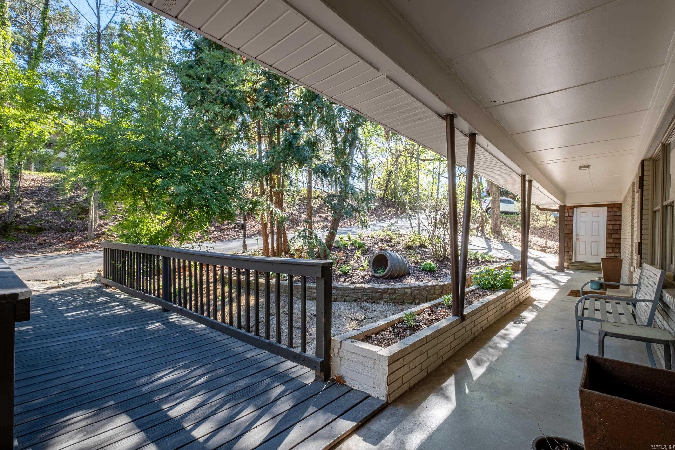 KINGWOOD PLACE - Residential