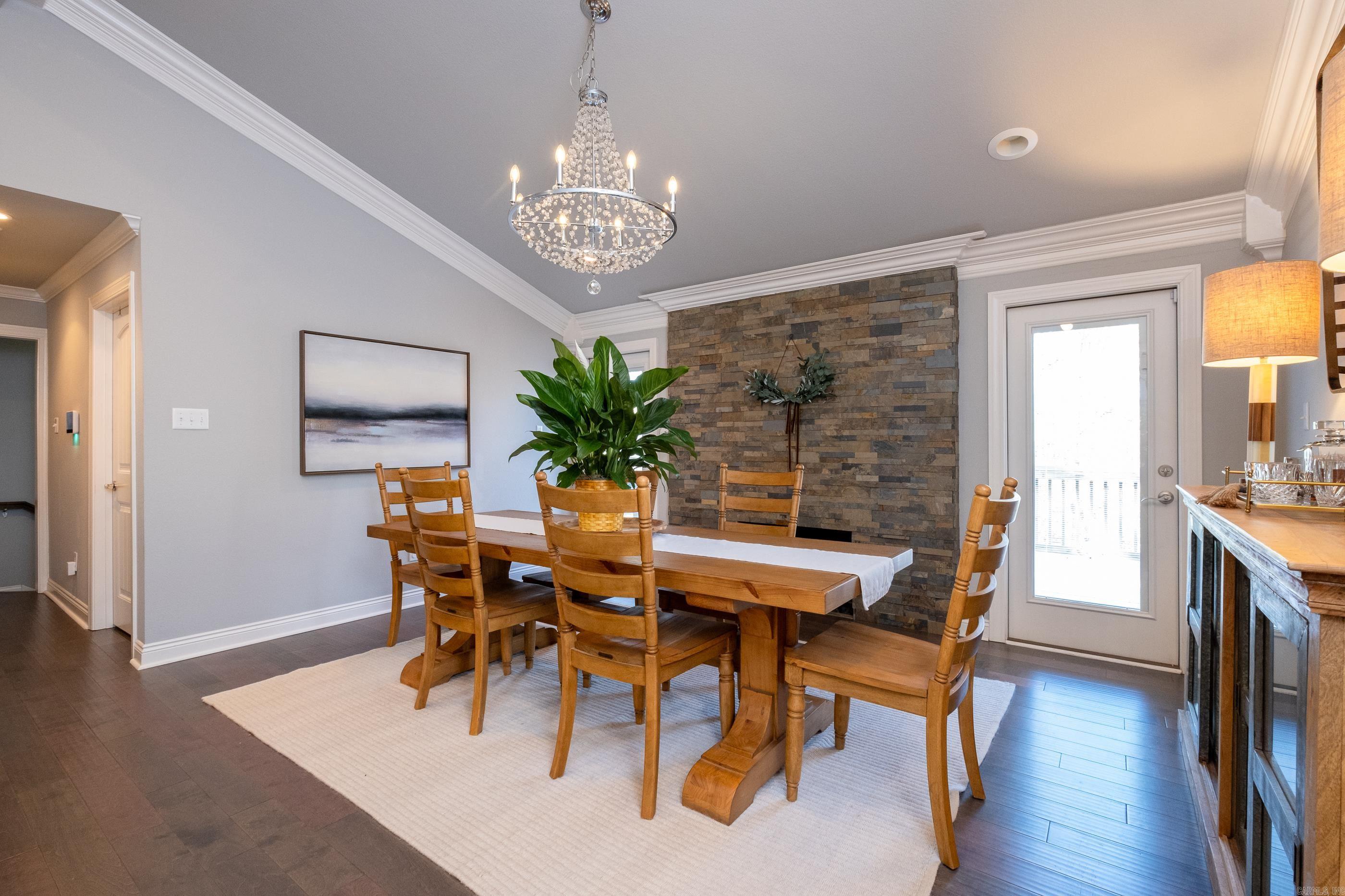 KINGWOOD PLACE - Residential