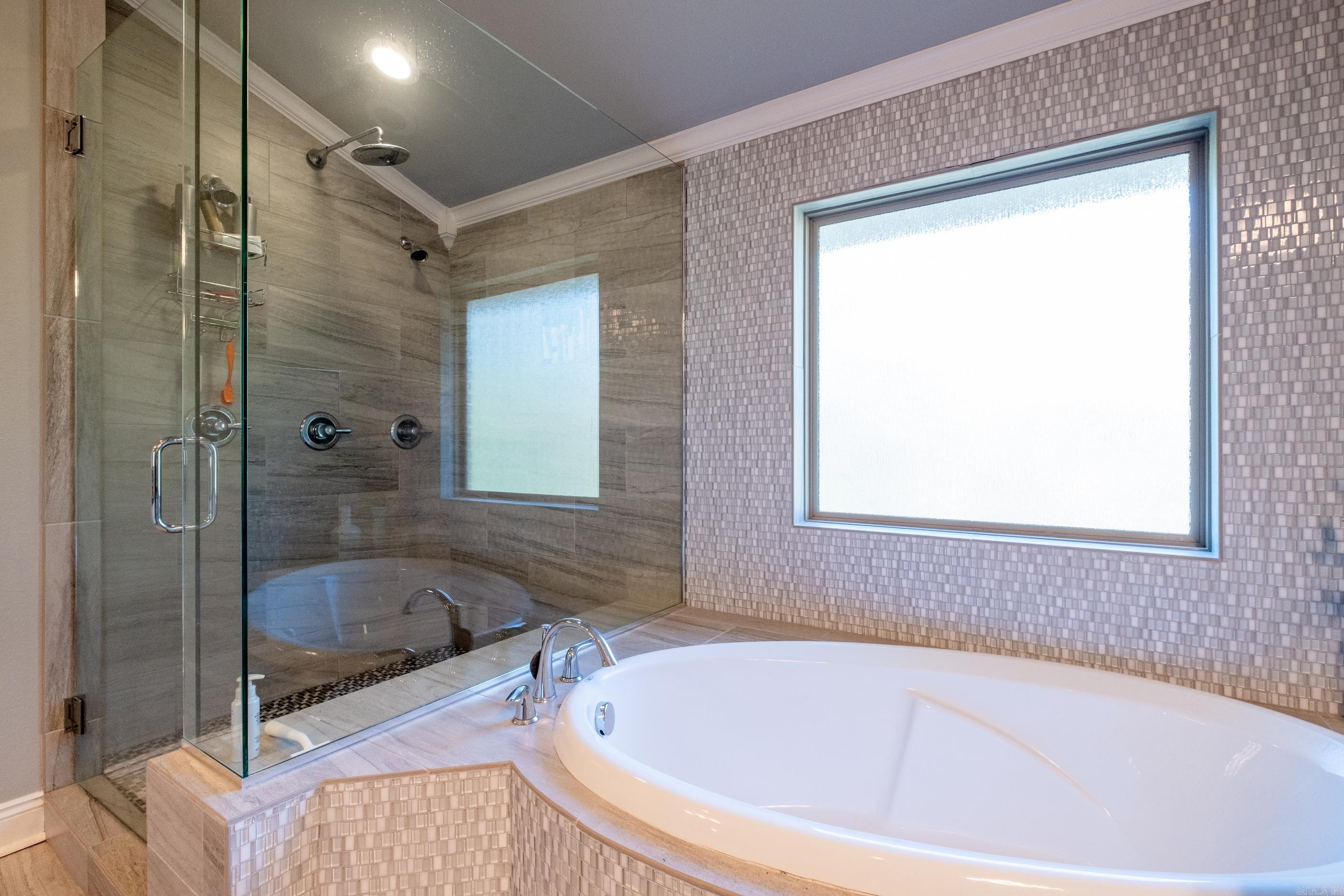 KINGWOOD PLACE - Residential