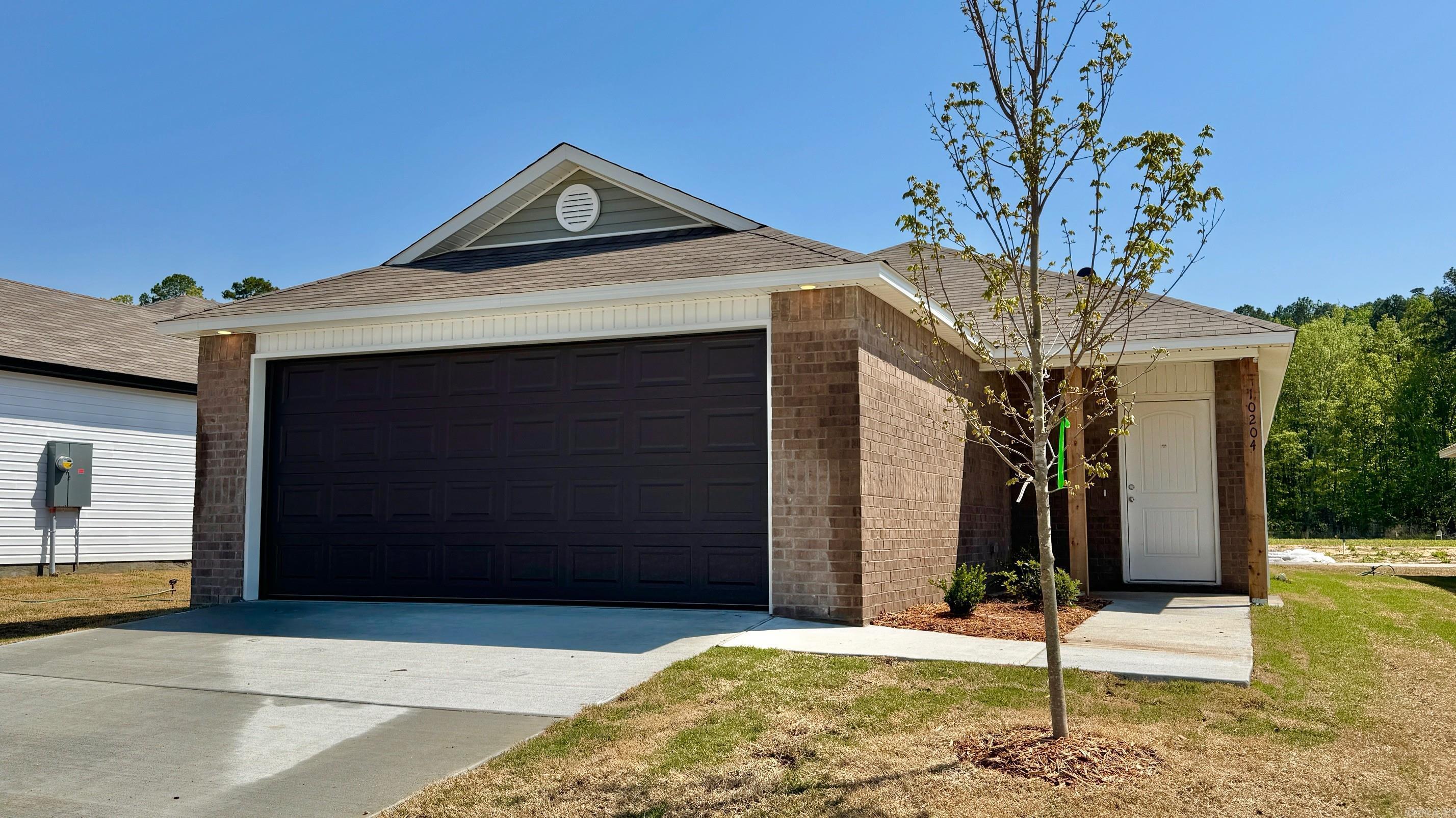 COUNTRY CLUB OF ARK THE - Residential