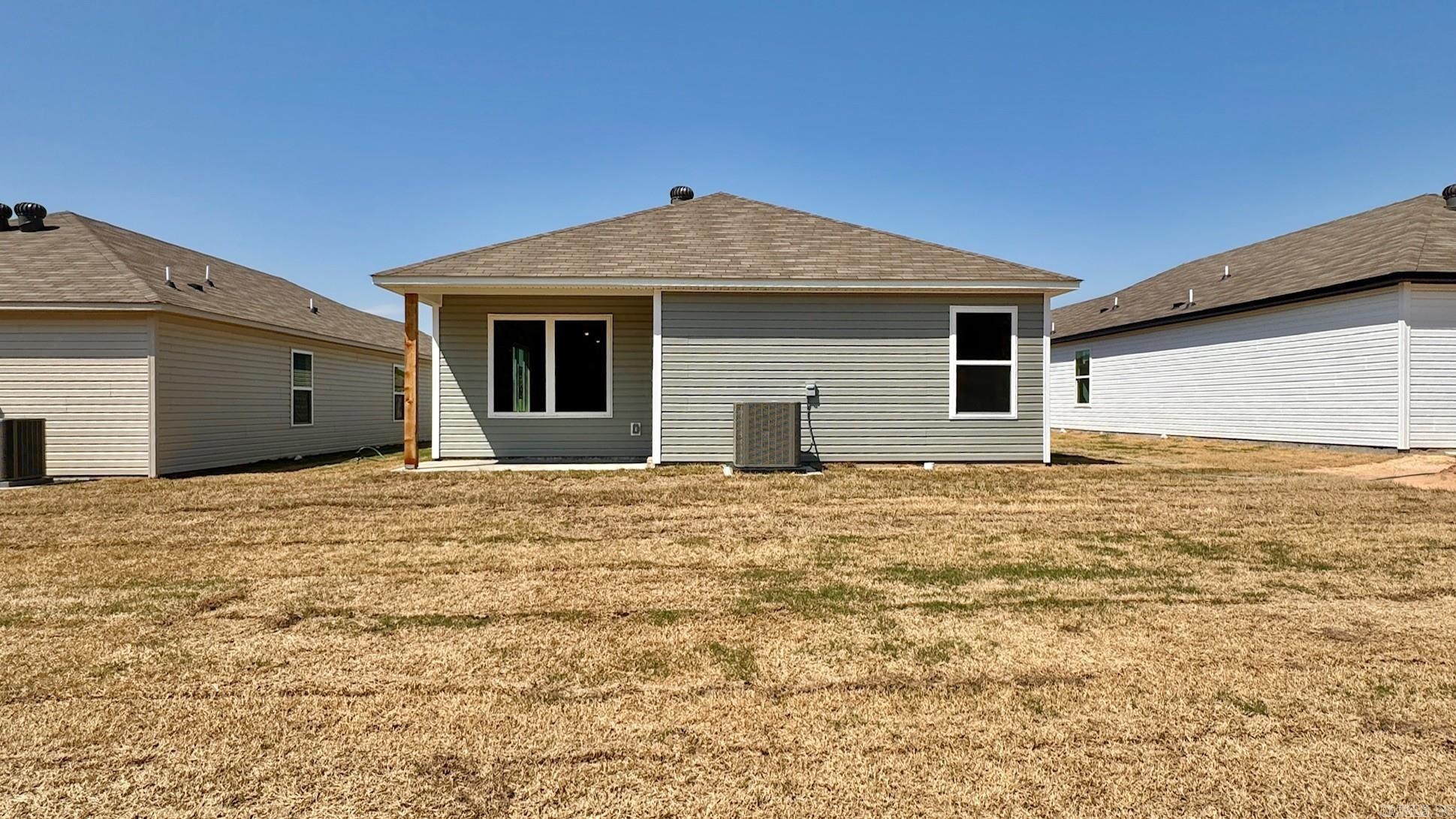 COUNTRY CLUB OF ARK THE - Residential