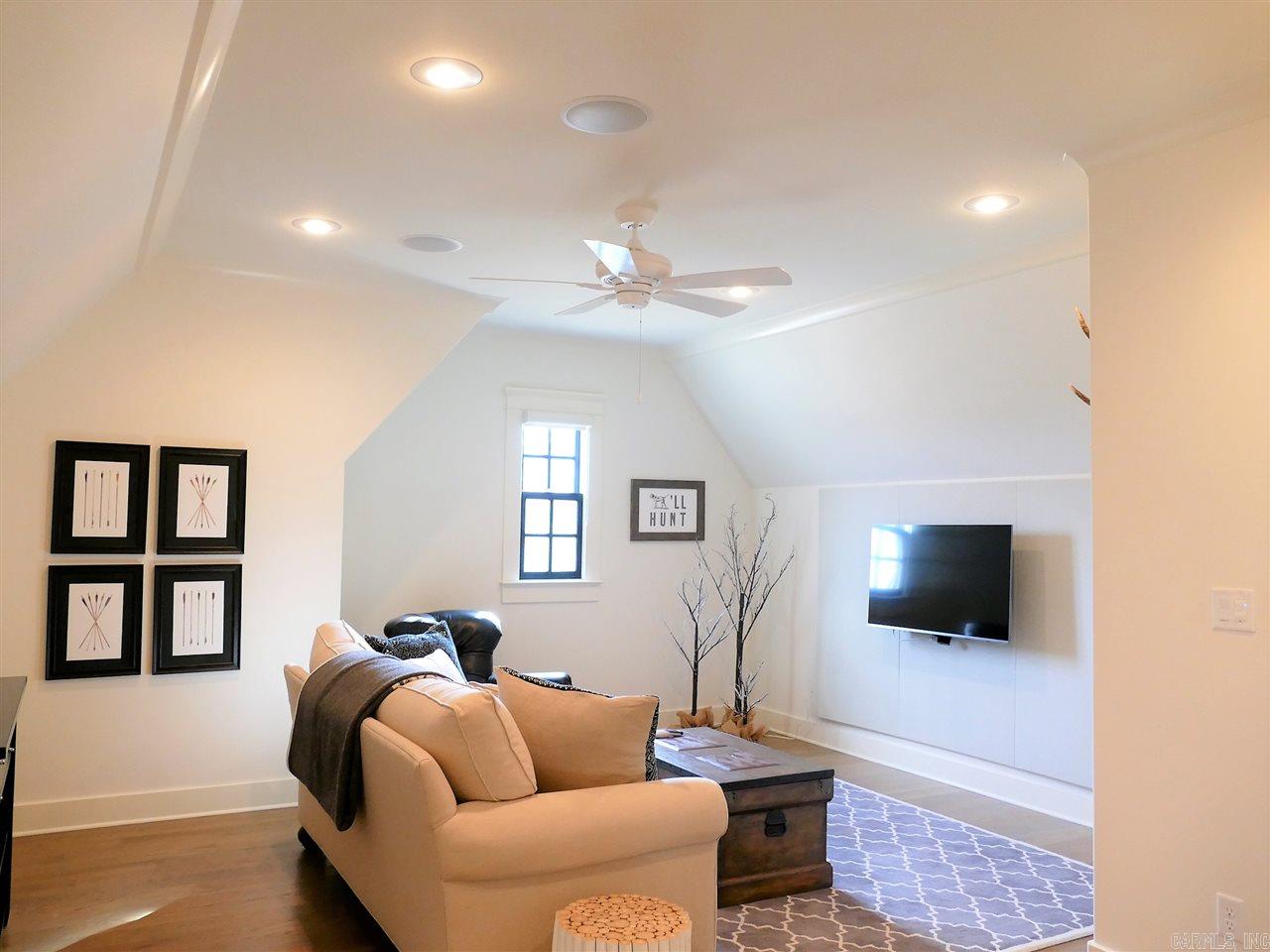 WATERVIEW ESTATES - Residential