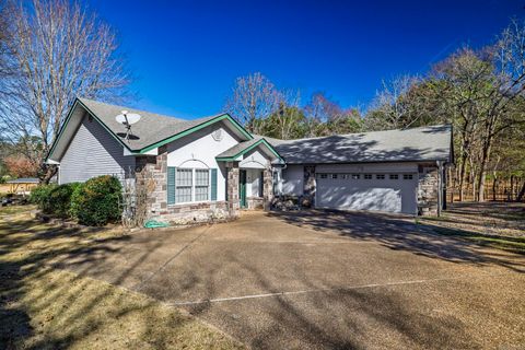 Photo of 14 Excelso Lane, Hot Springs Village, AR 71909 (MLS # 25049171)