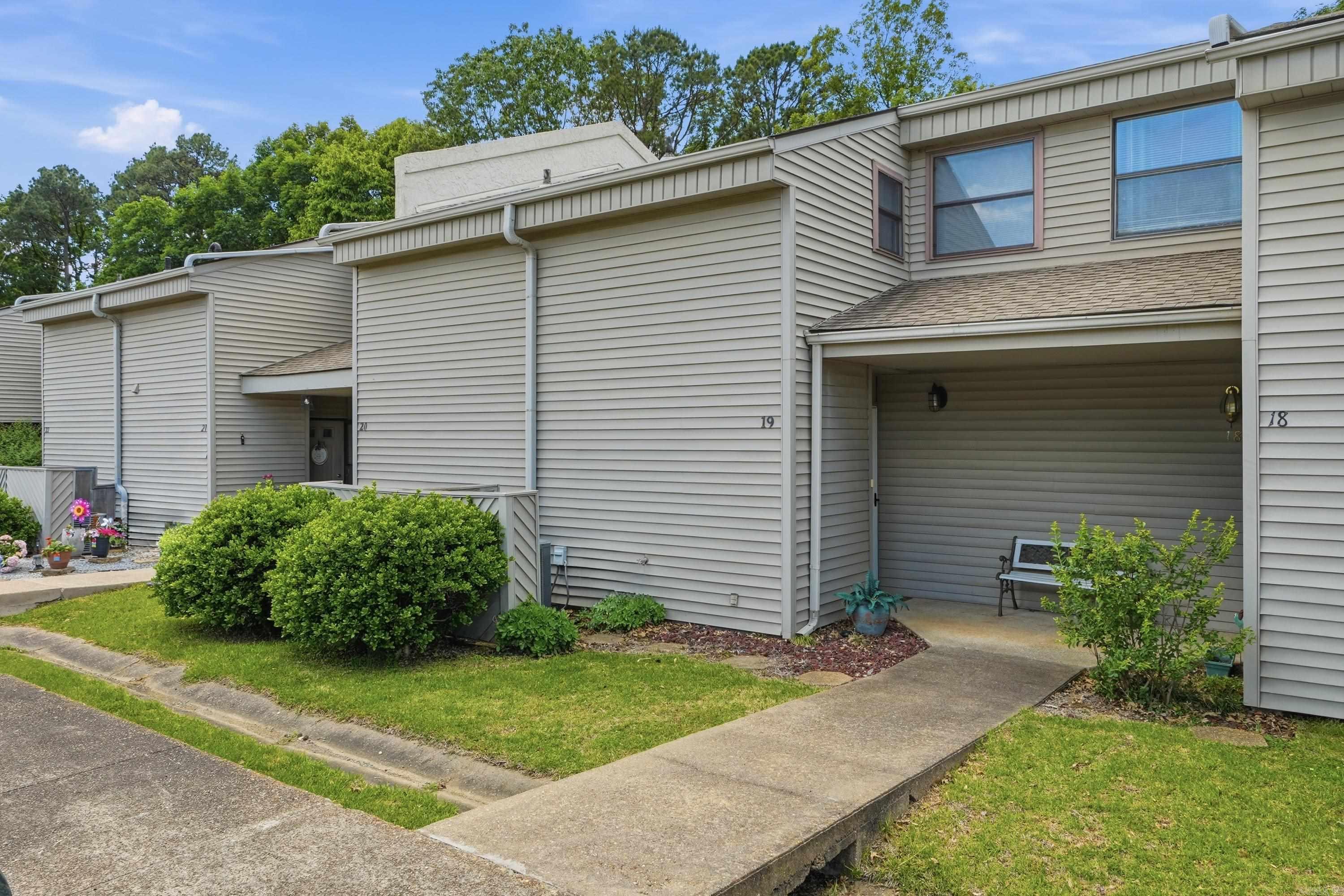 LAKEWOOD HILLS CONDO - Residential