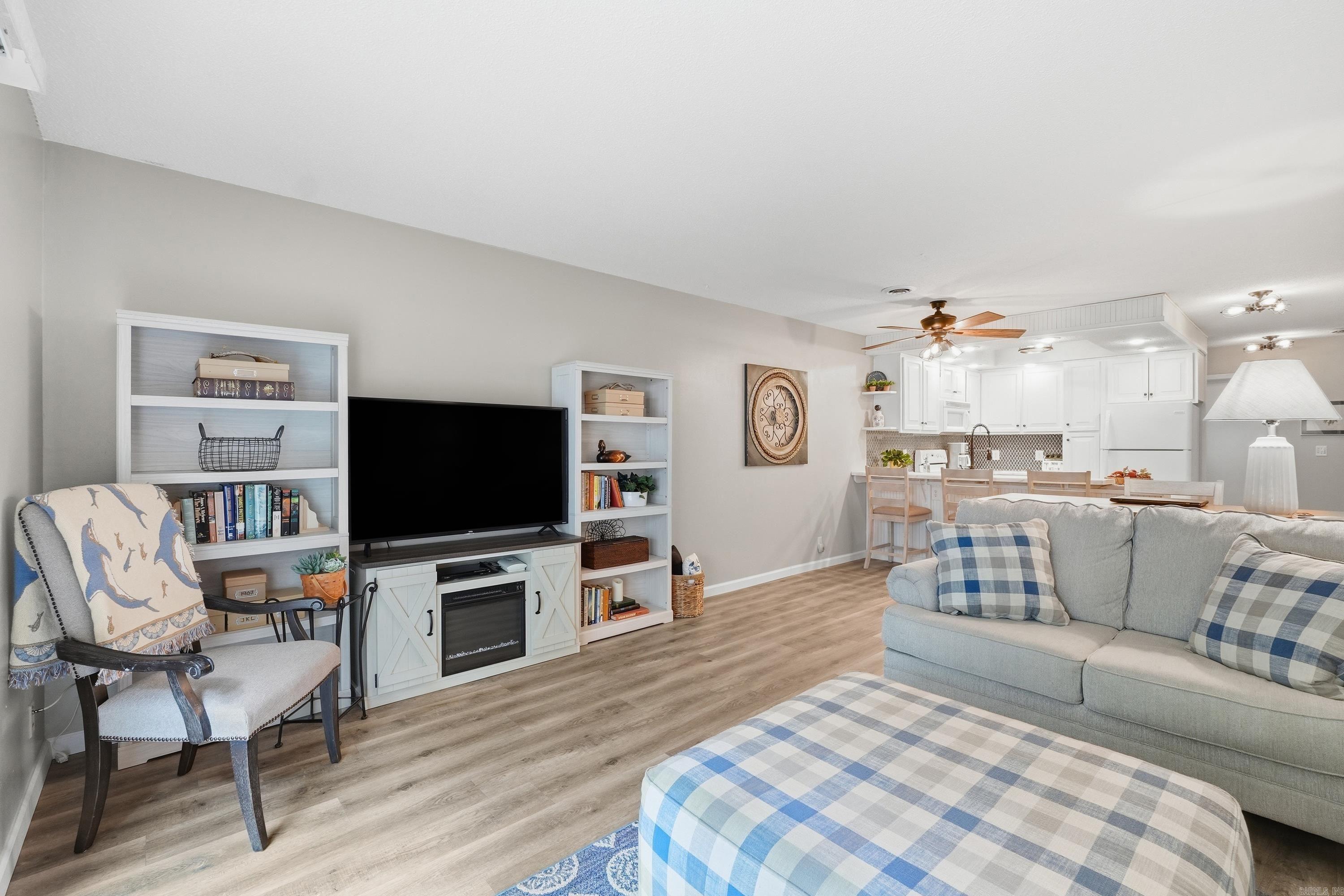 LAKEWOOD HILLS CONDO - Residential