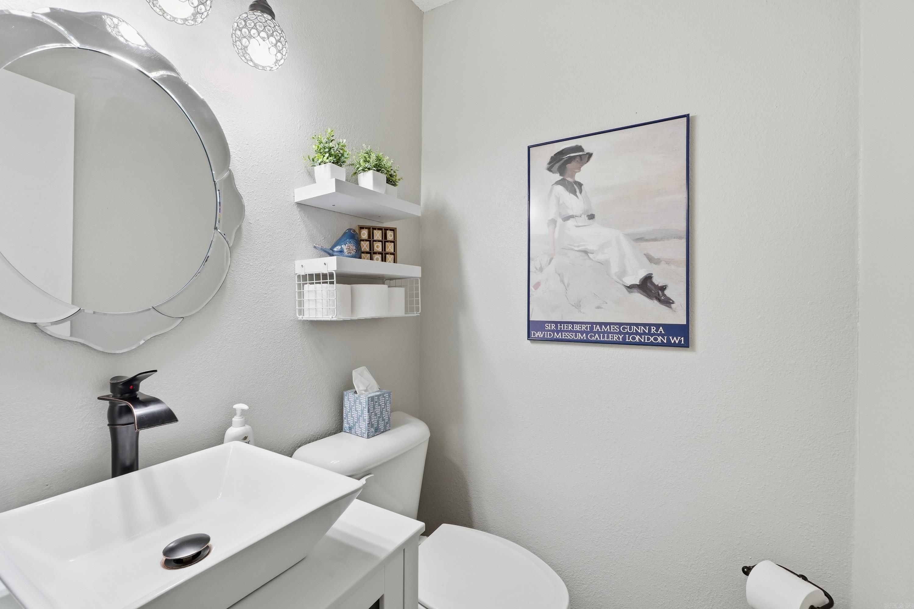 LAKEWOOD HILLS CONDO - Residential