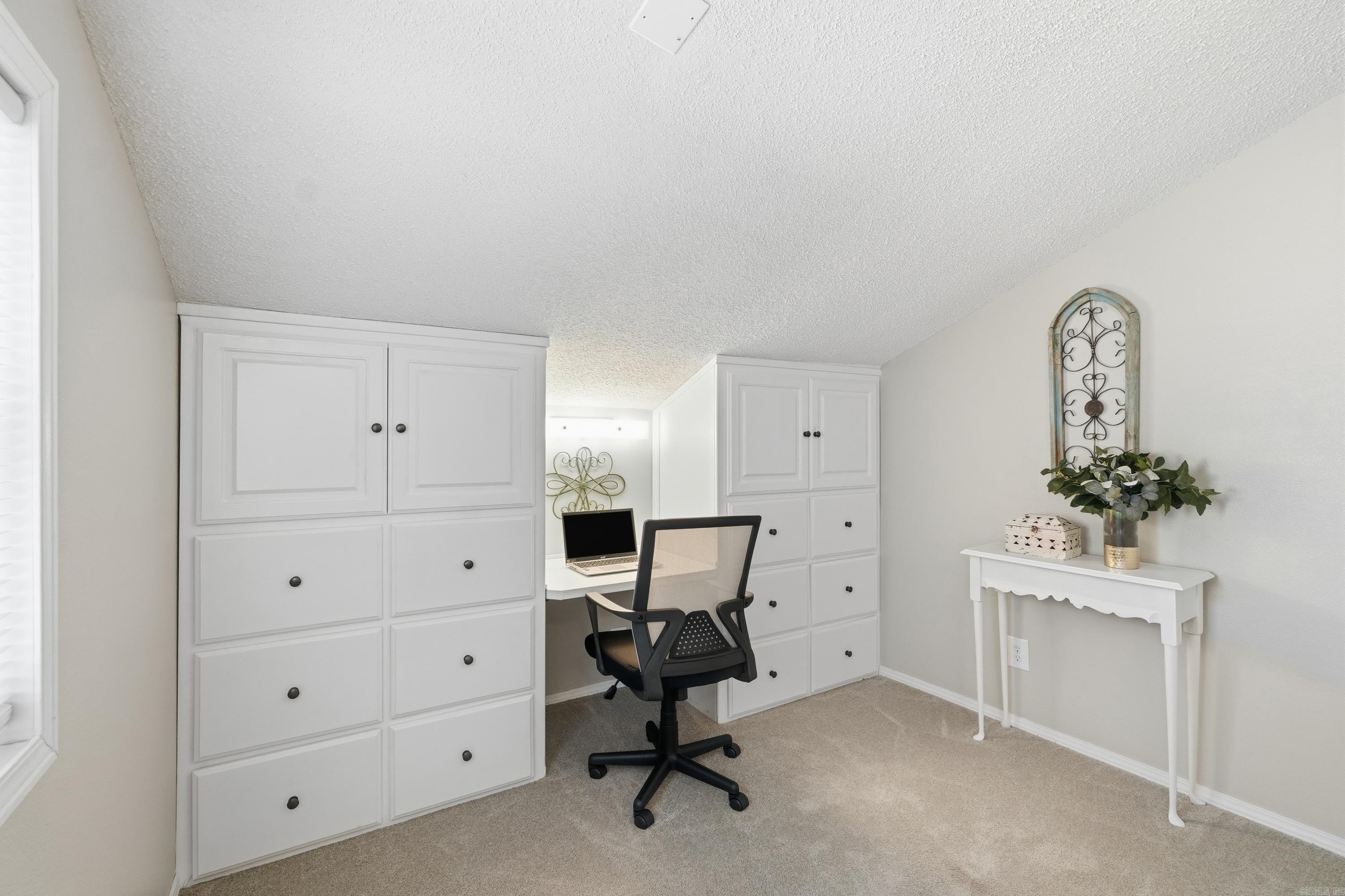 LAKEWOOD HILLS CONDO - Residential