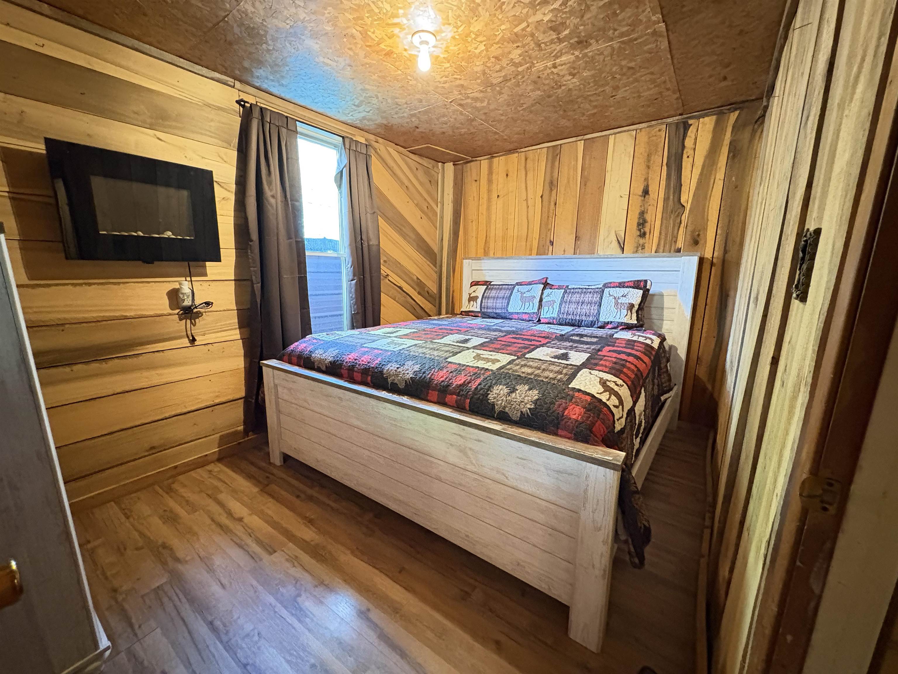 DEER VALLEY - Residential