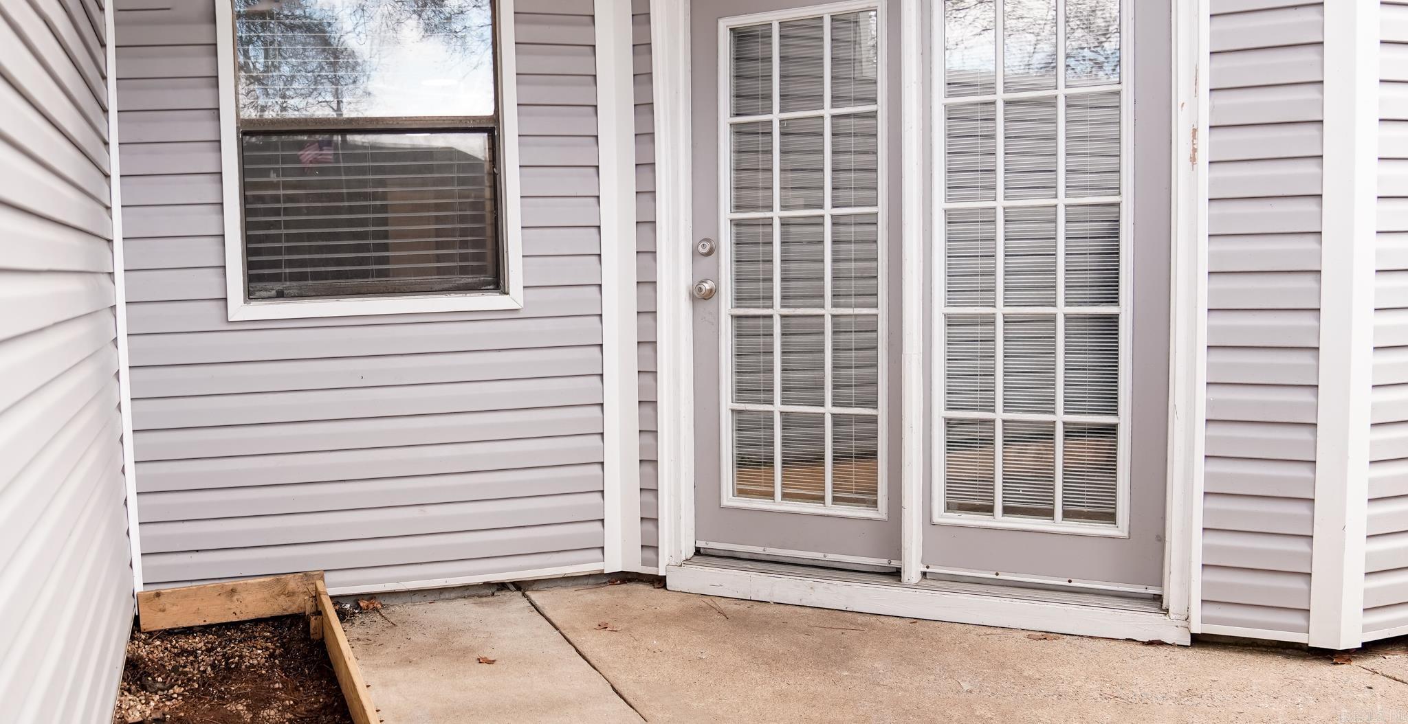 SHADOW OAKS - Residential