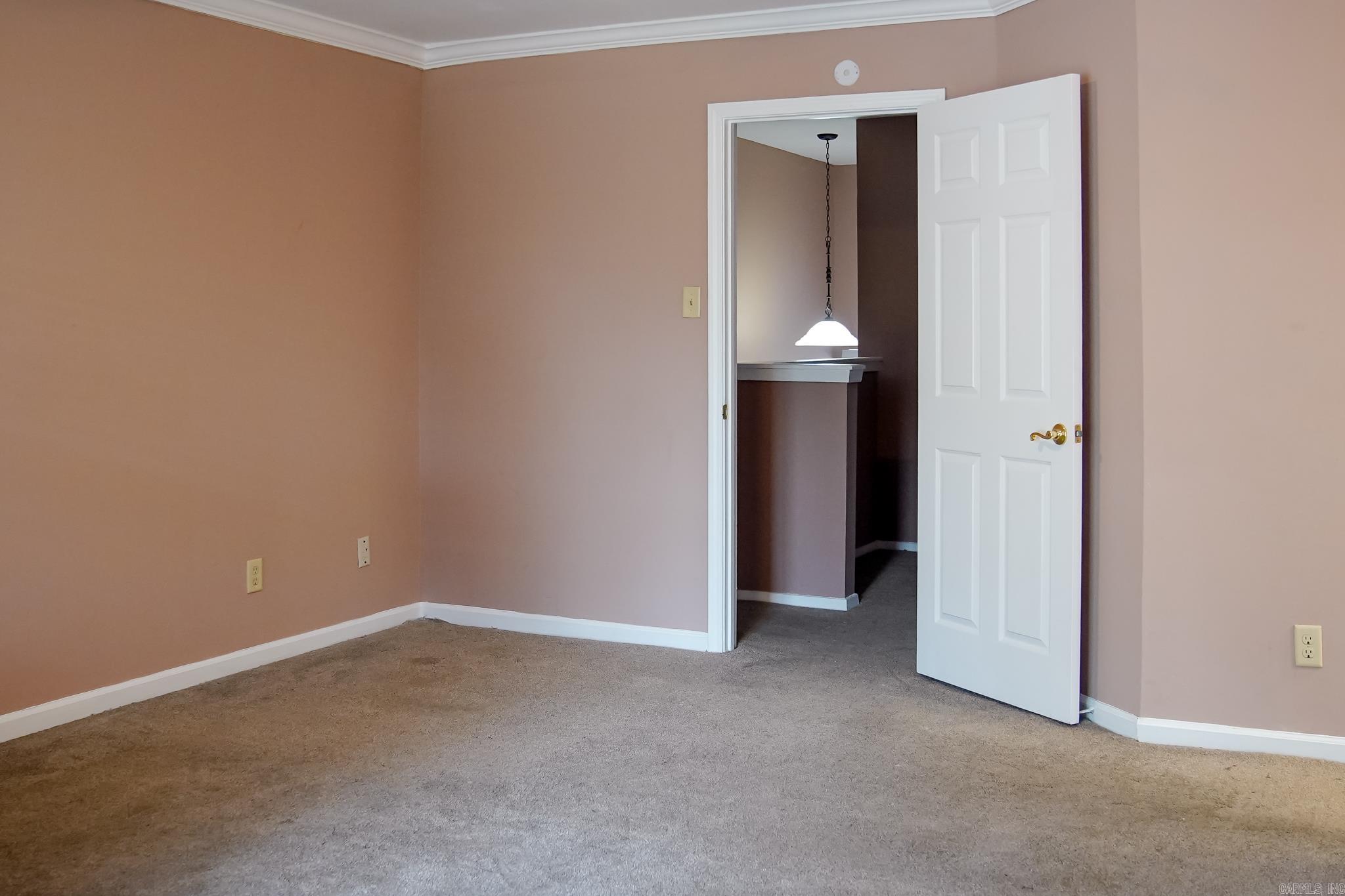 SHADOW OAKS - Residential