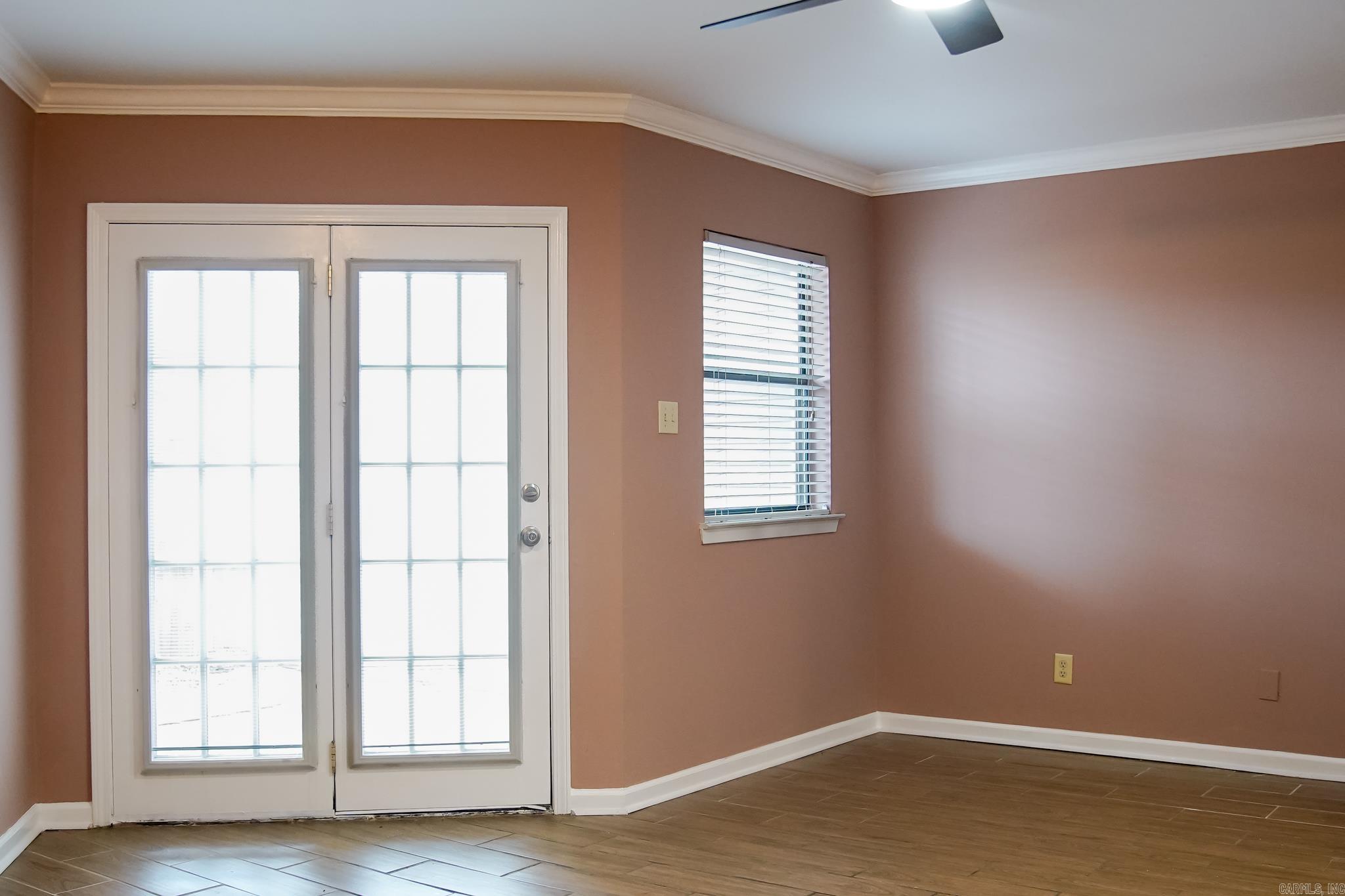 SHADOW OAKS - Residential