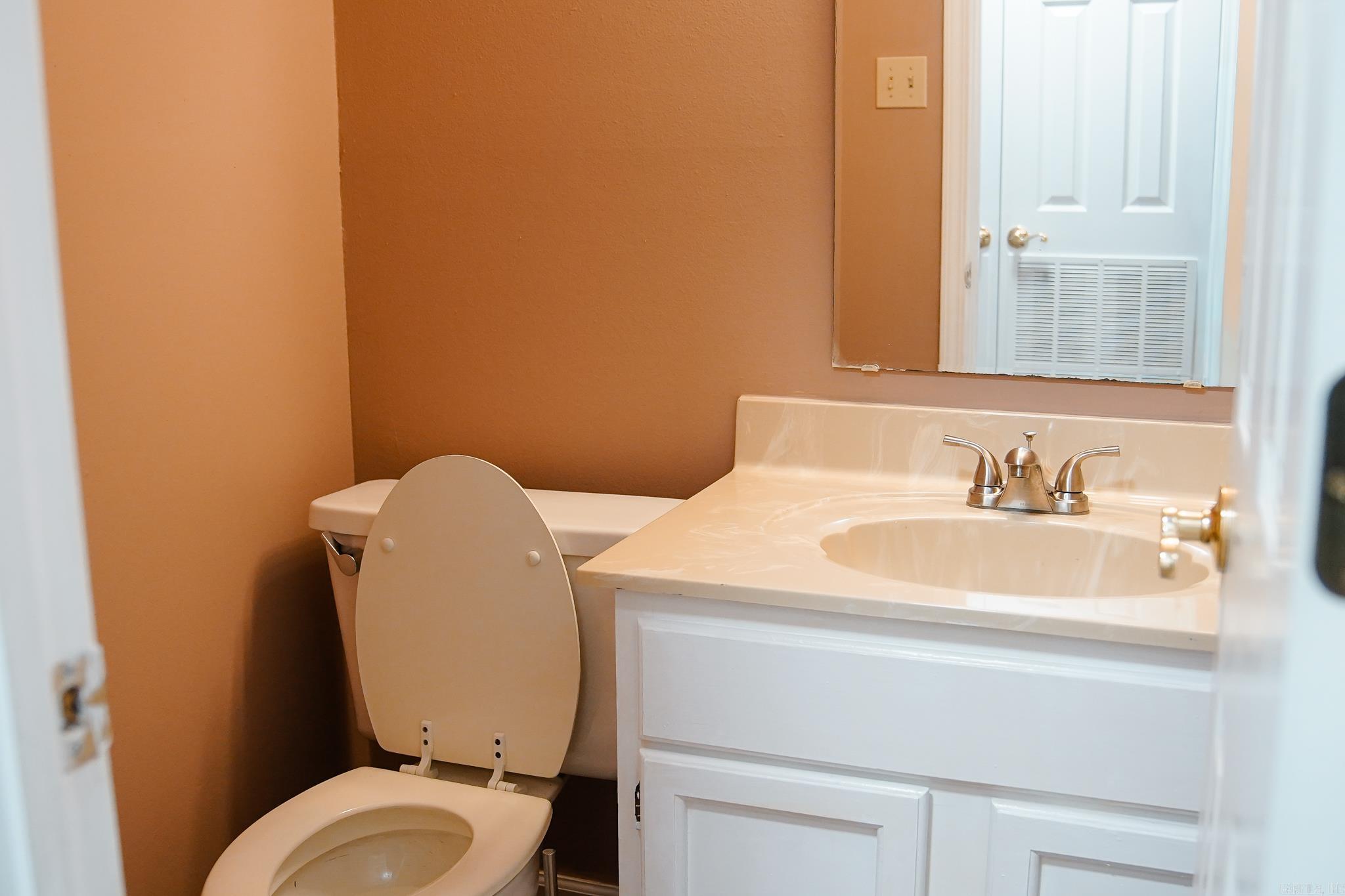 SHADOW OAKS - Residential