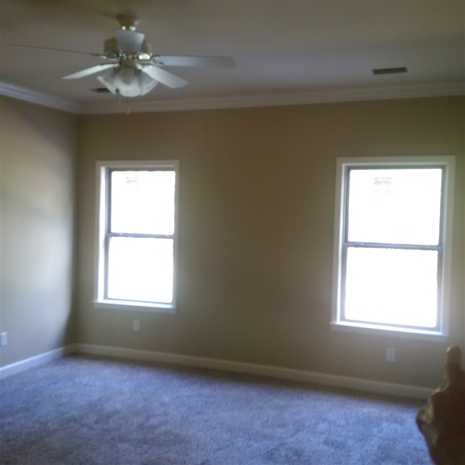 LEXINGTON PARK - Residential