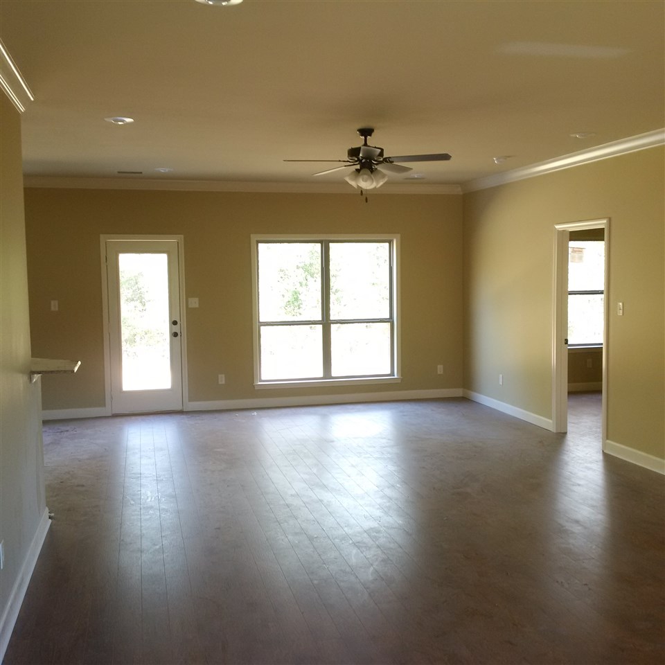 LEXINGTON PARK - Residential