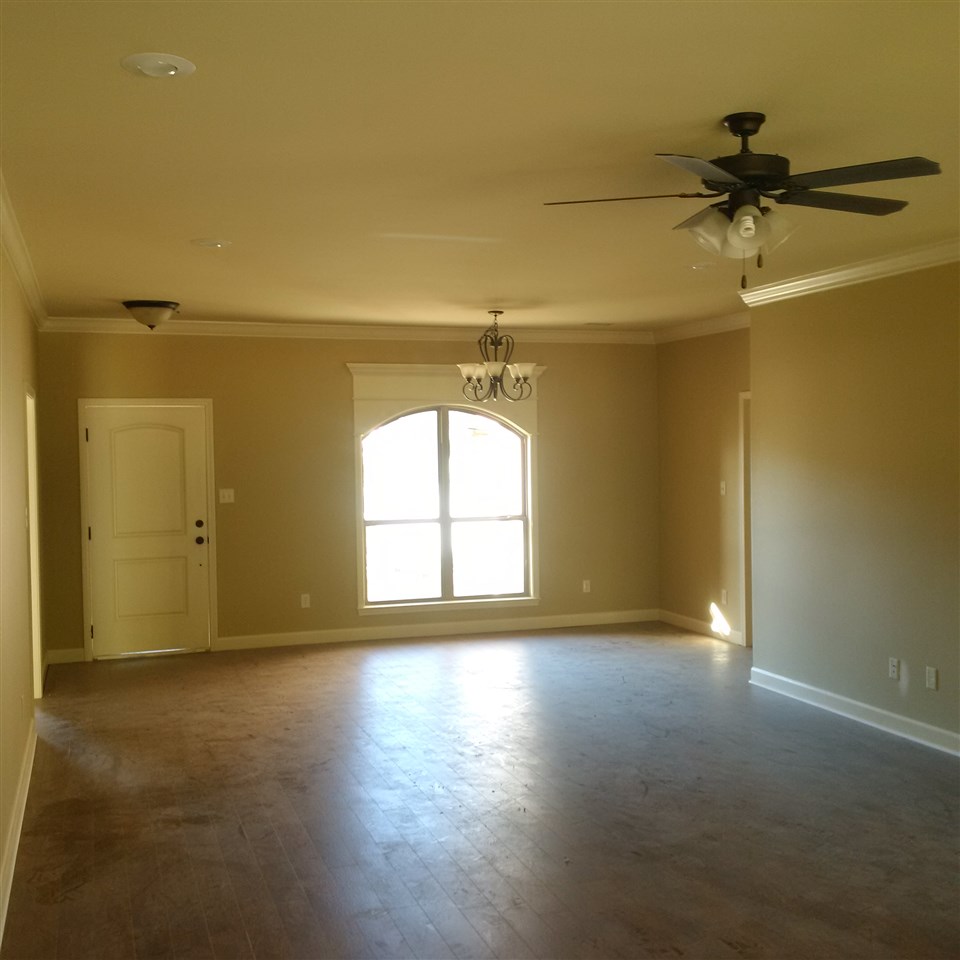 LEXINGTON PARK - Residential