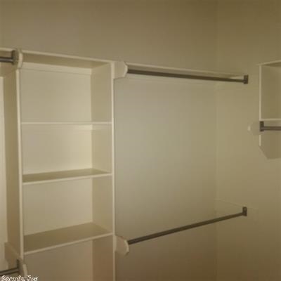 LEXINGTON PARK - Residential