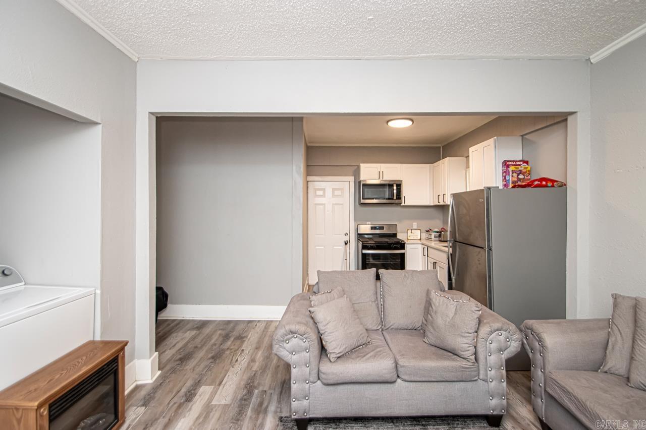 Weldon E Wrights - Residential Income