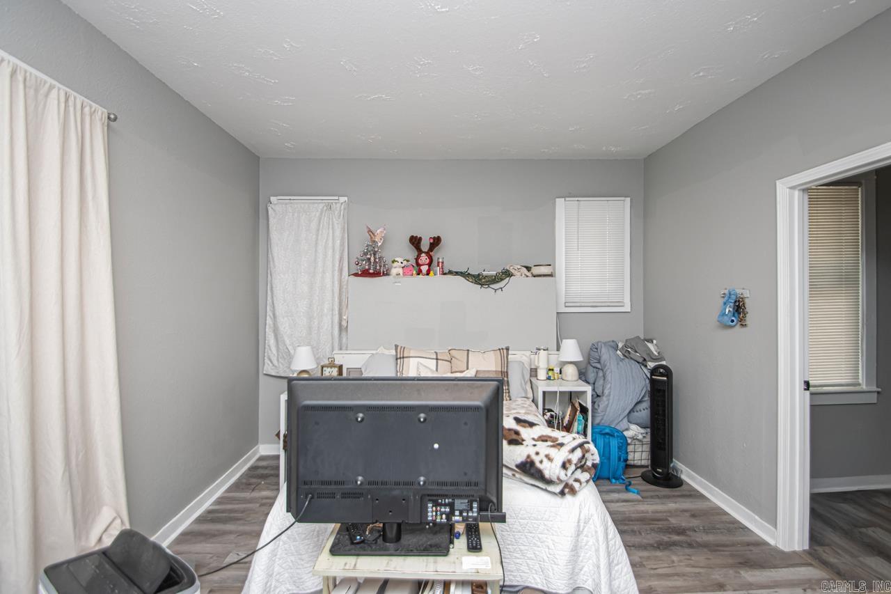 Weldon E Wrights - Residential Income