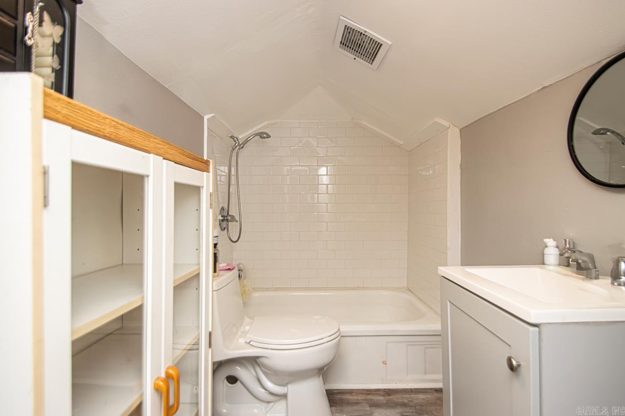 Weldon E Wrights - Residential Income