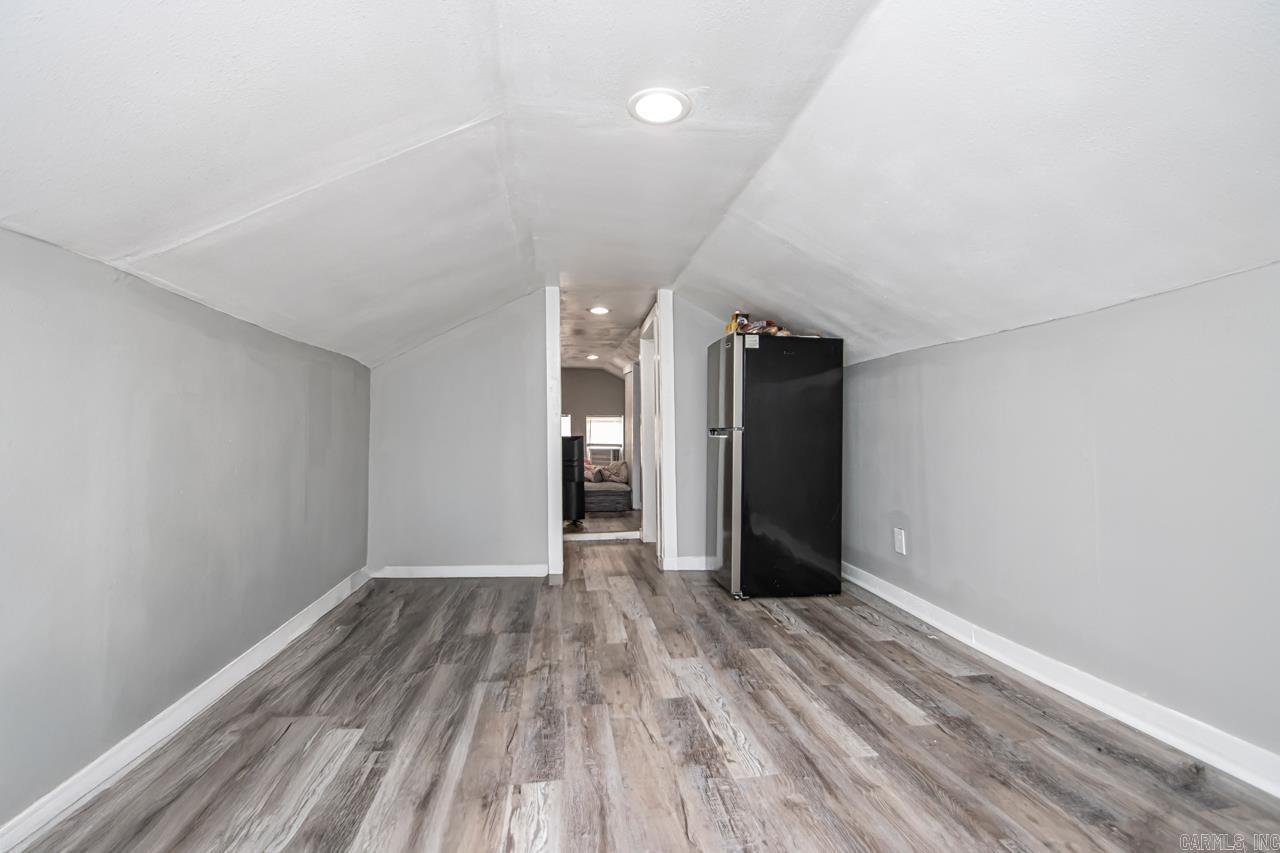 Weldon E Wrights - Residential Income