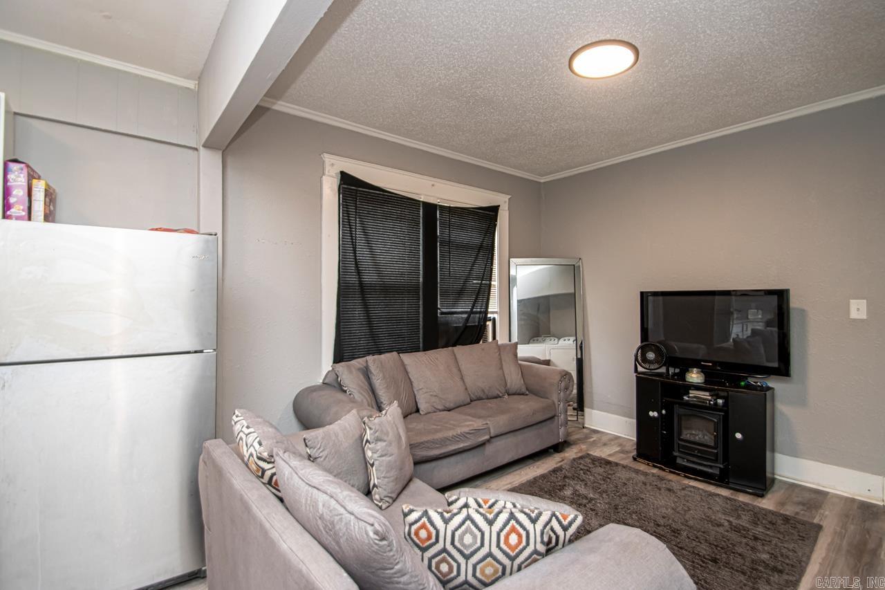 Weldon E Wrights - Residential Income