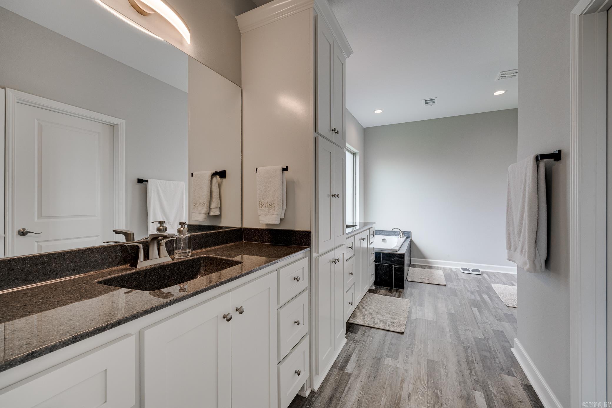 SUNSET LANDING - Residential