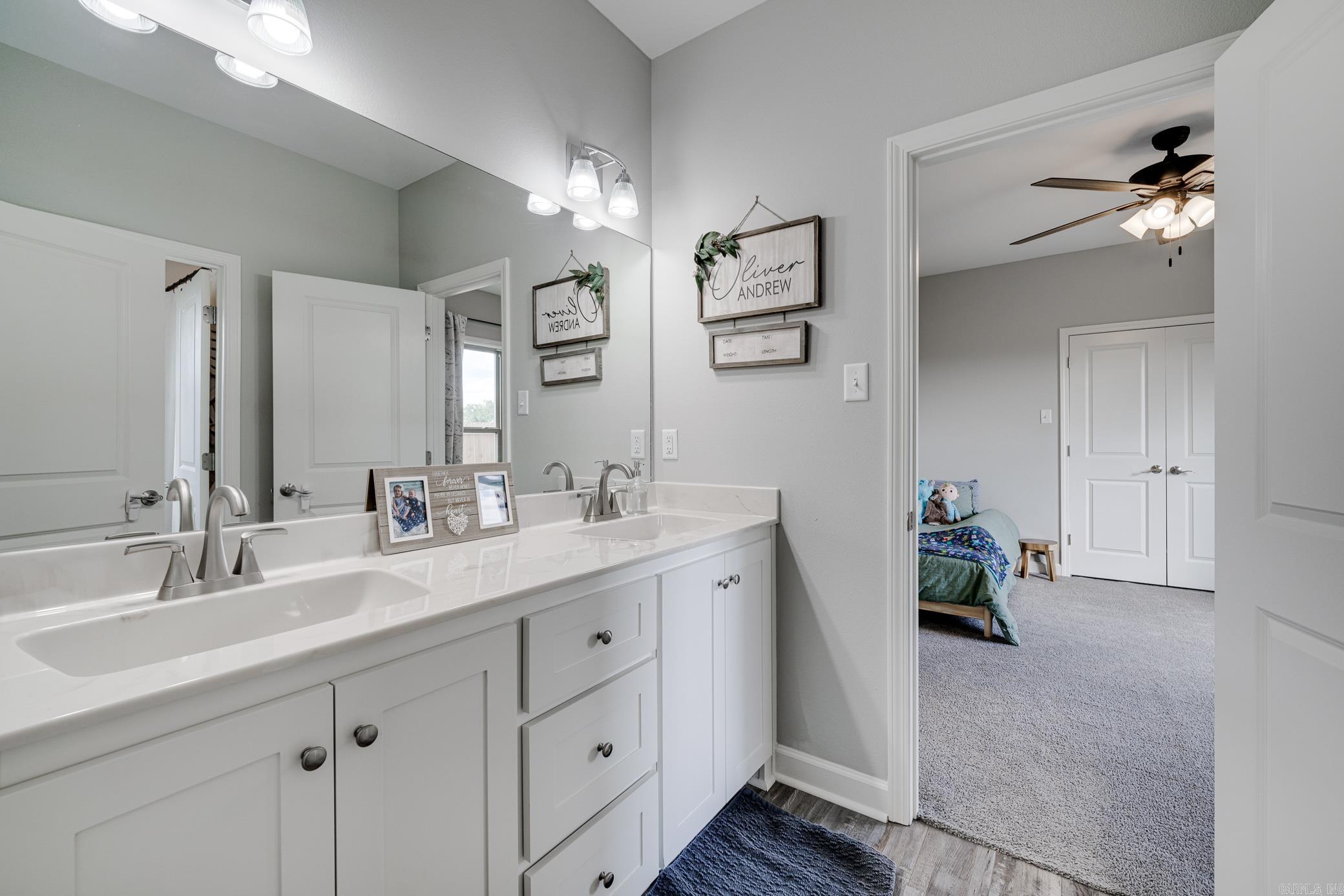 SUNSET LANDING - Residential