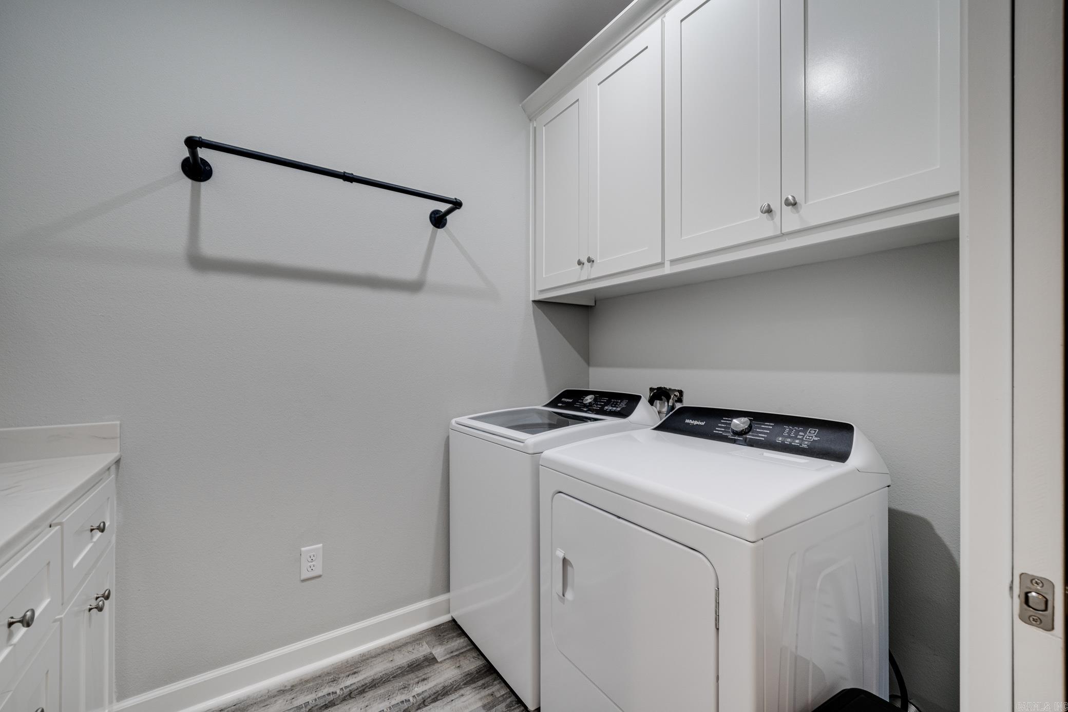 SUNSET LANDING - Residential