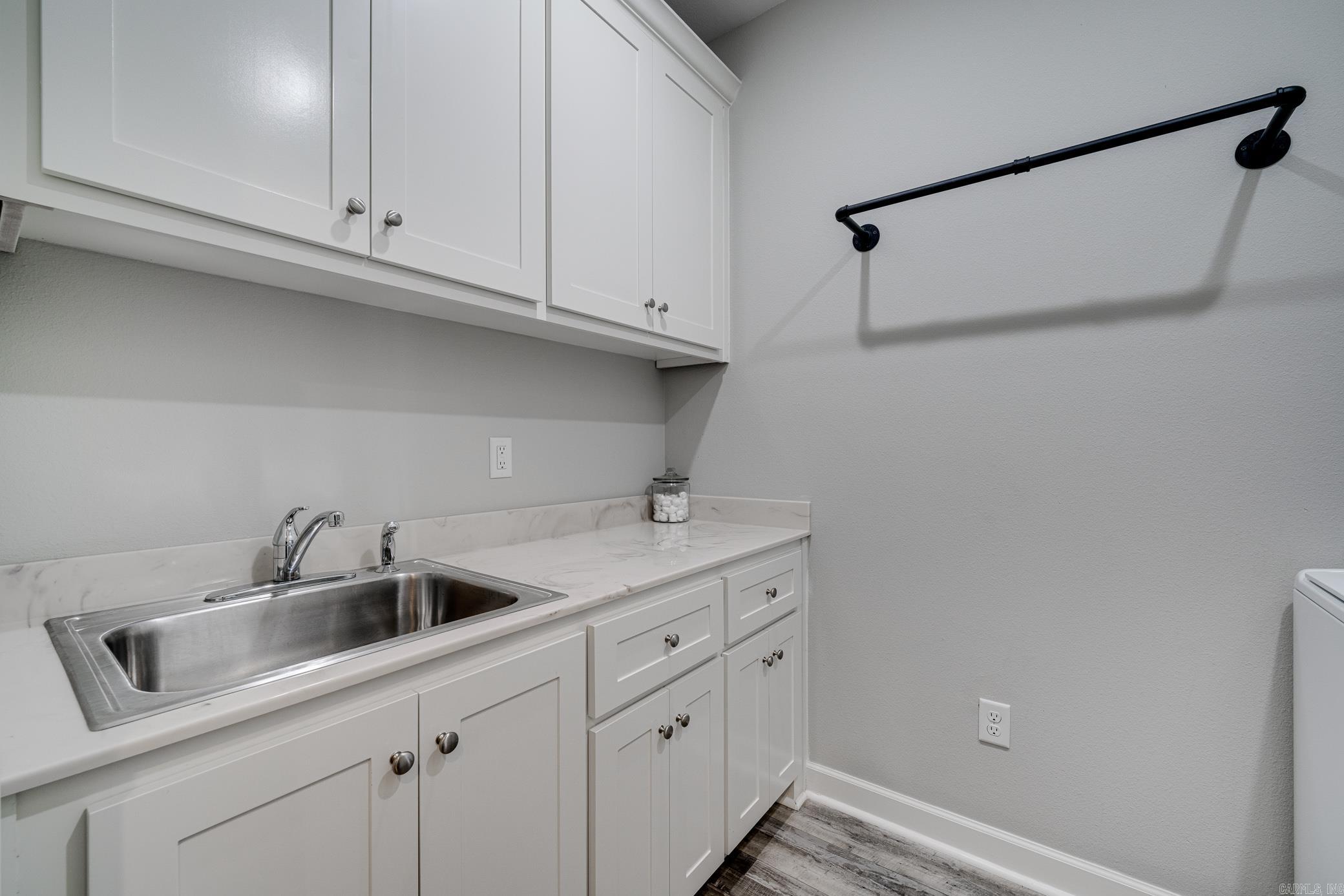 SUNSET LANDING - Residential