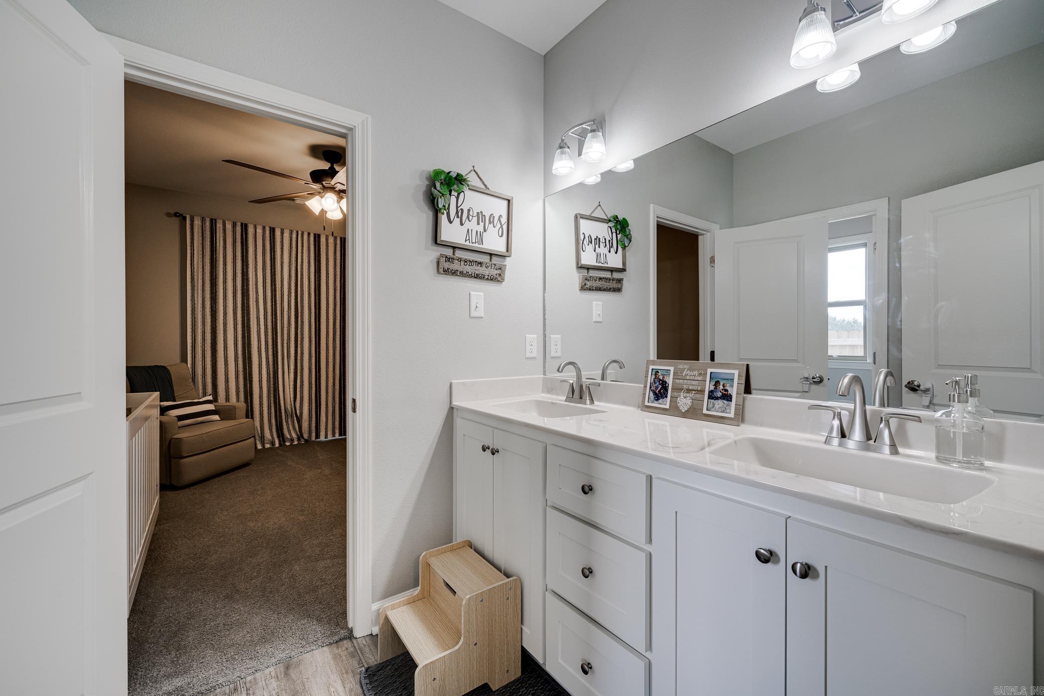 SUNSET LANDING - Residential