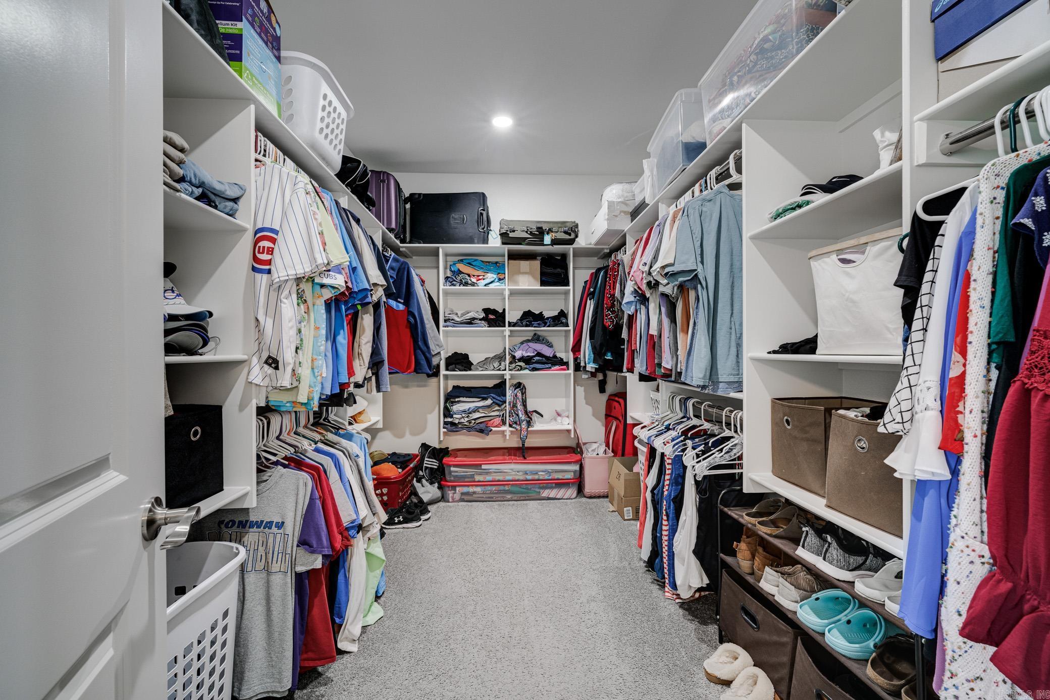 SUNSET LANDING - Residential