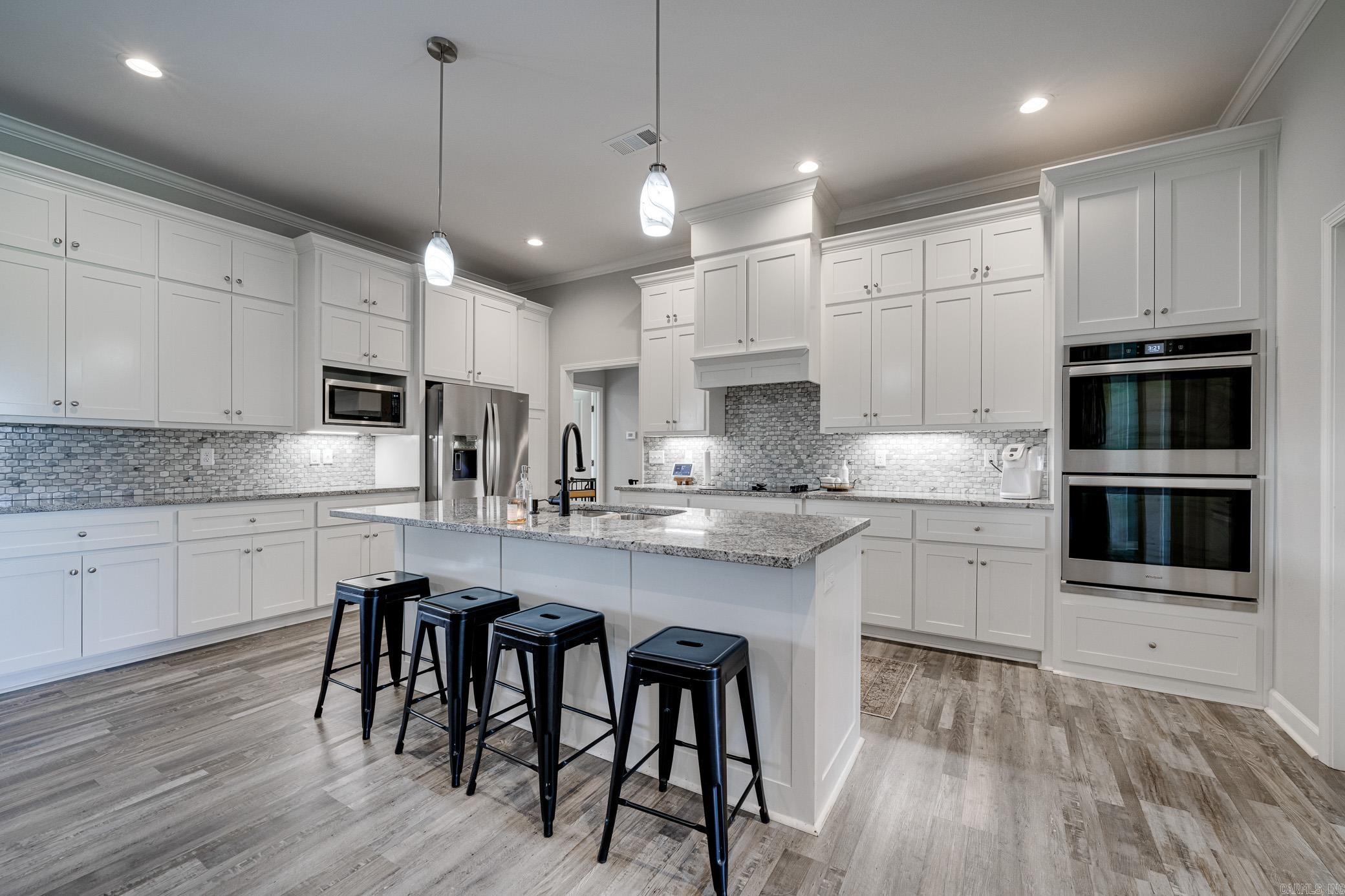 SUNSET LANDING - Residential