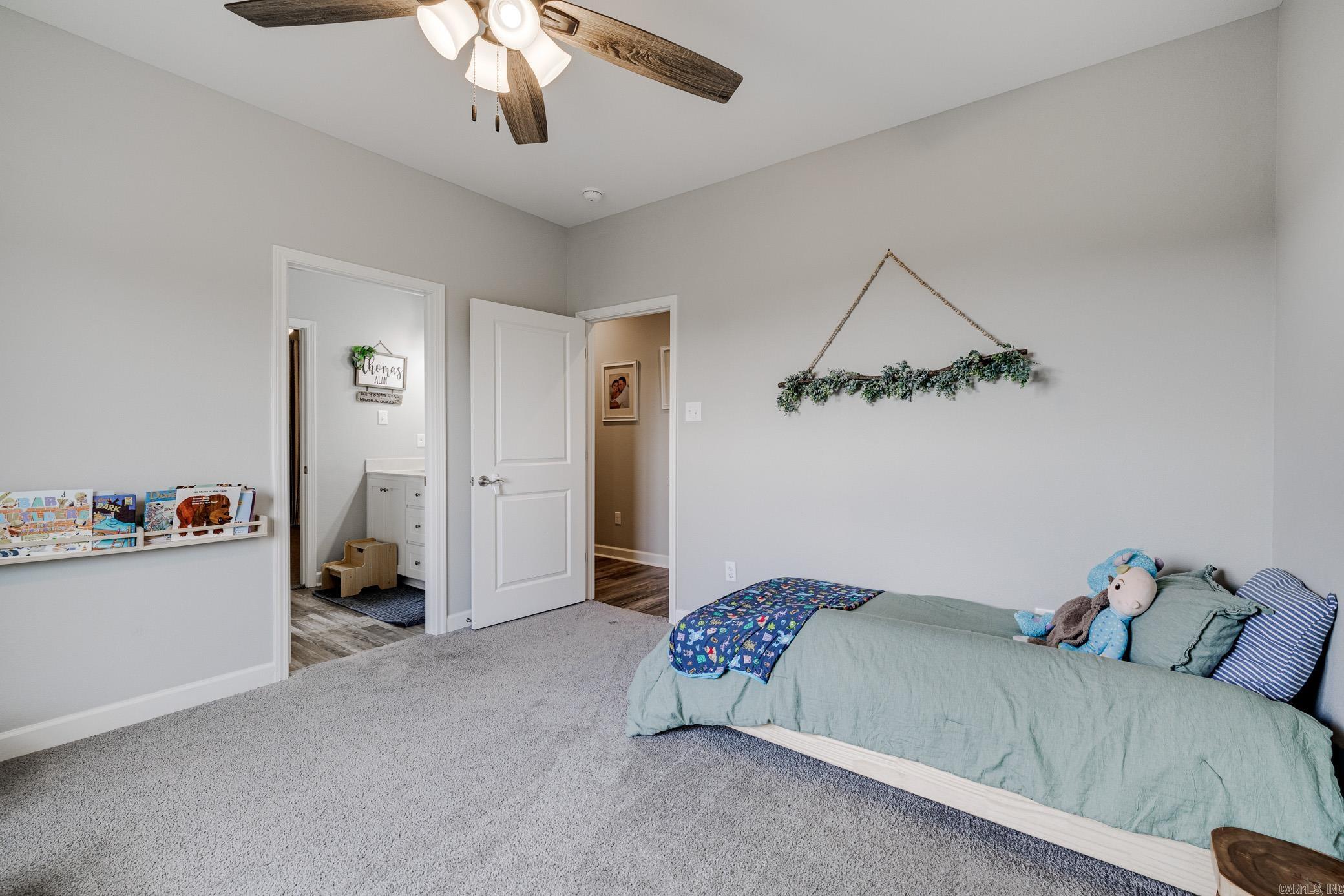 SUNSET LANDING - Residential