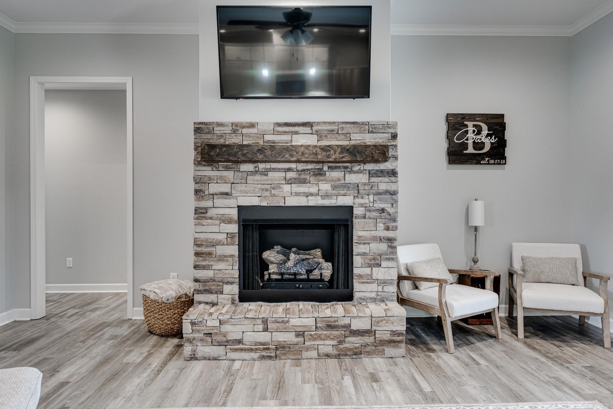 SUNSET LANDING - Residential