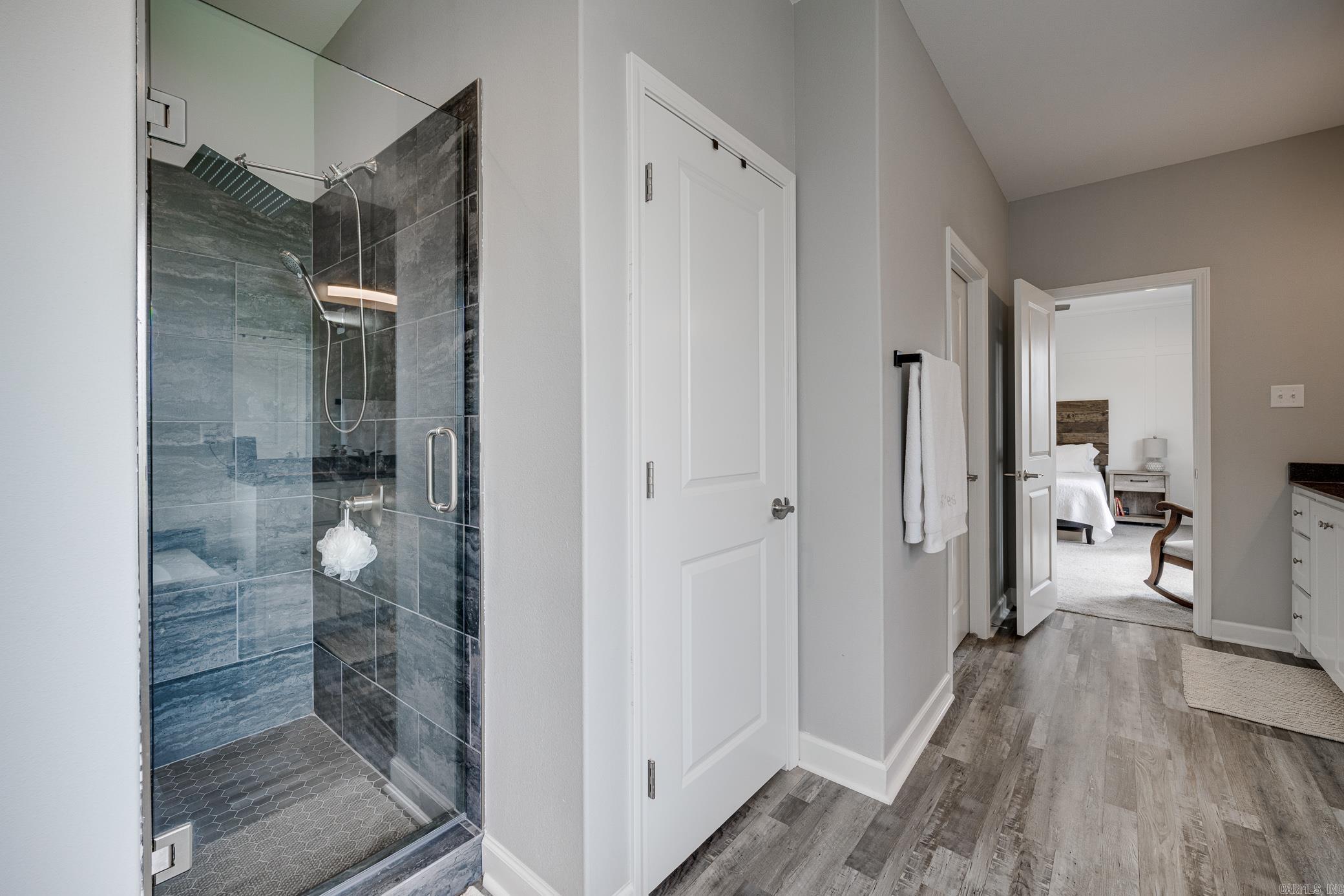 SUNSET LANDING - Residential