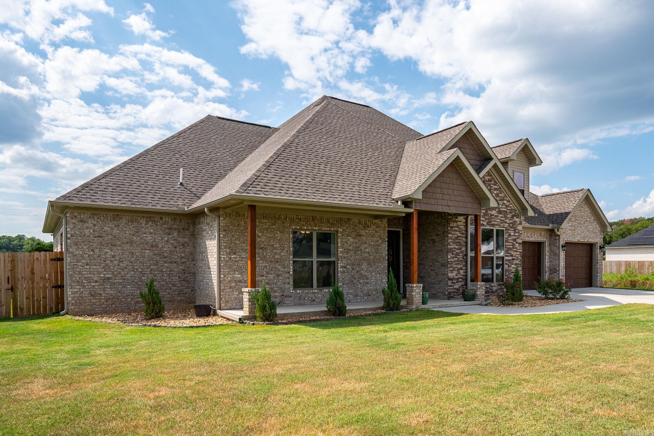 SUNSET LANDING - Residential