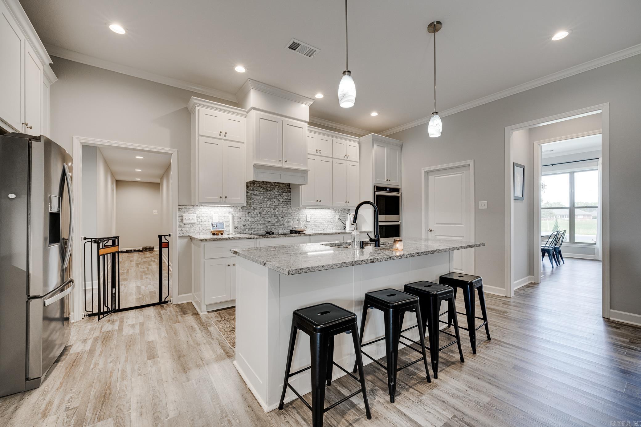 SUNSET LANDING - Residential