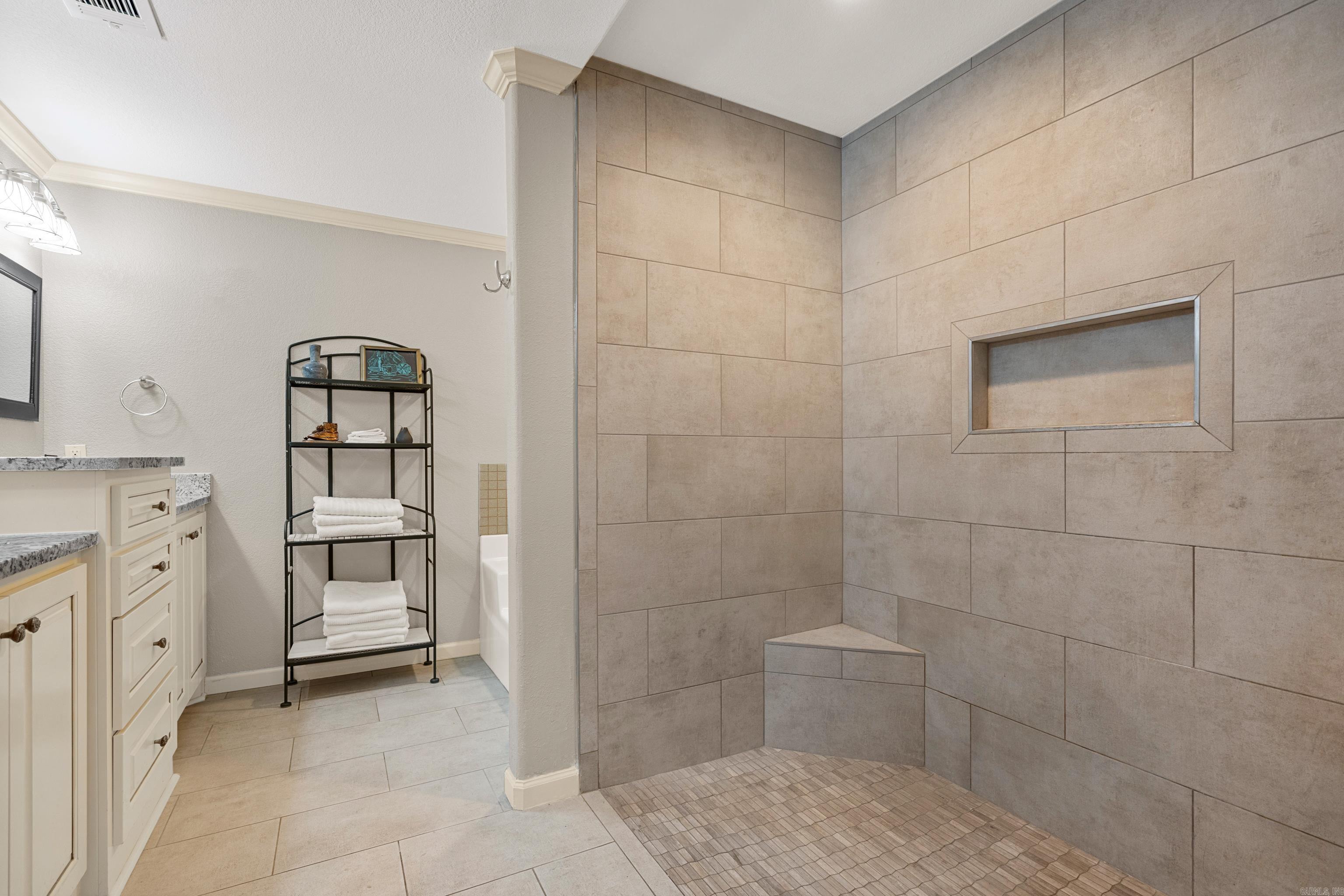 Pineview Crest of Shore Acres - Residential