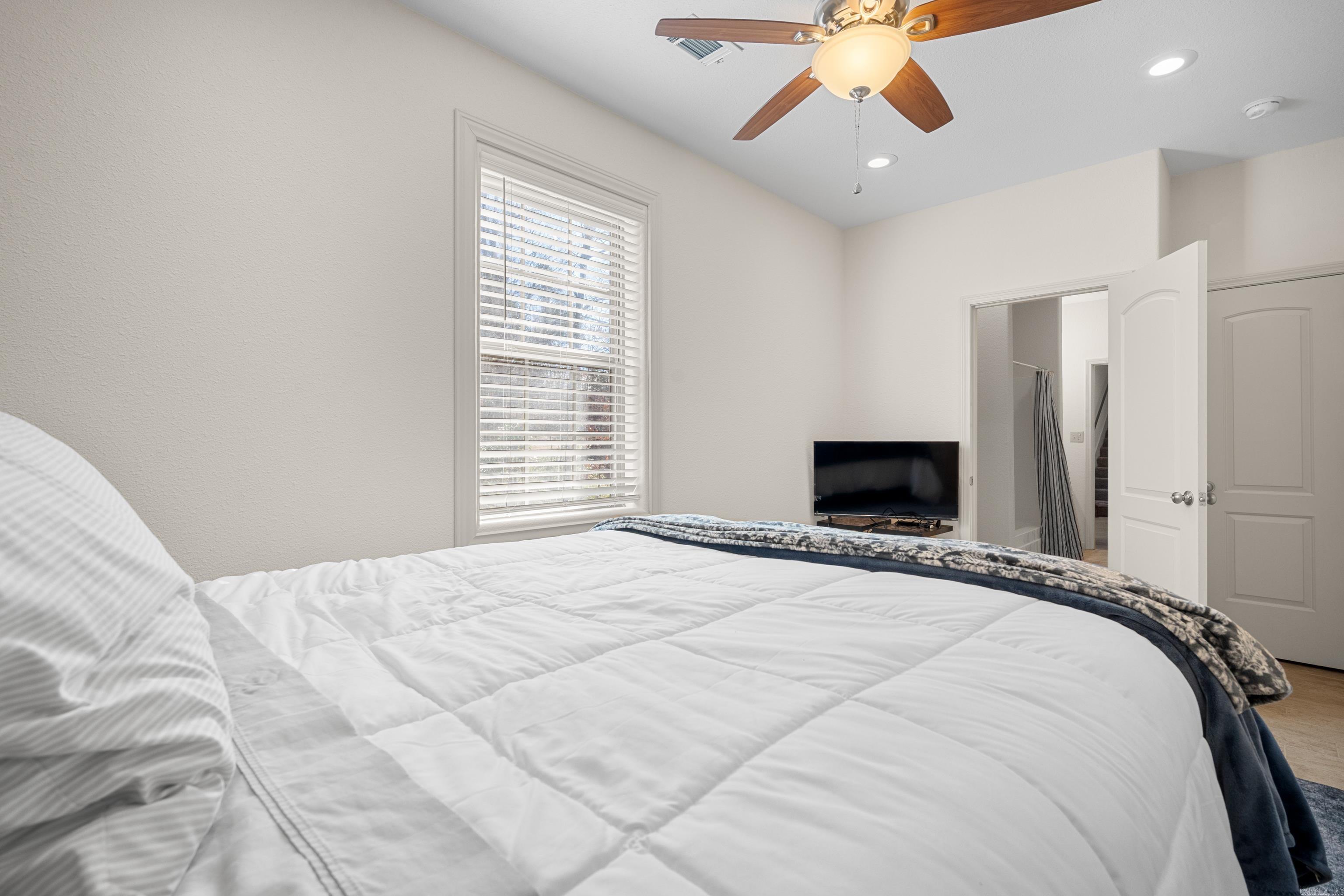 Pineview Crest of Shore Acres - Residential