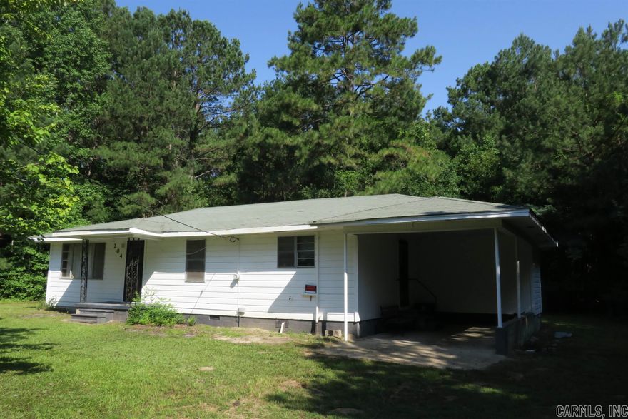 Cute 2 bed 1 bath ranch style fixer upper on 5 acres, lots of mature trees and room to roam. Fresh paint on exterior and newer water heater.